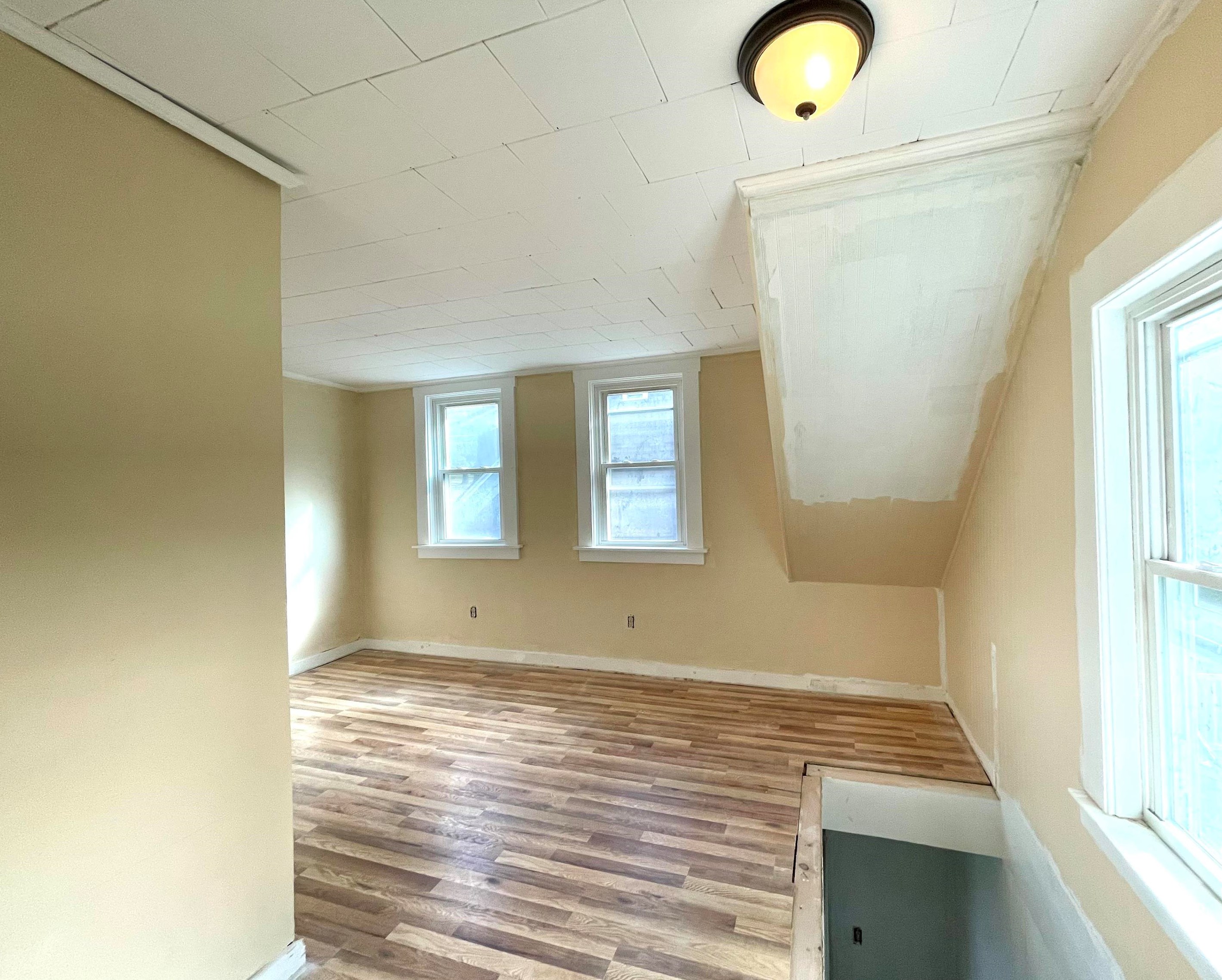 5 Prospect St, Lancaster NH  03584-3247 exterior