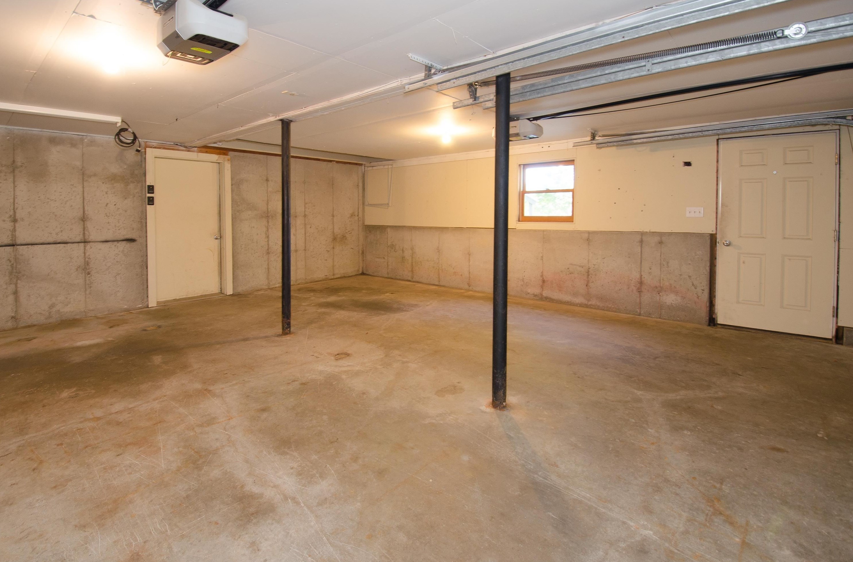 20 Thissell Rd, Bridgewater NH  03222-6753 exterior