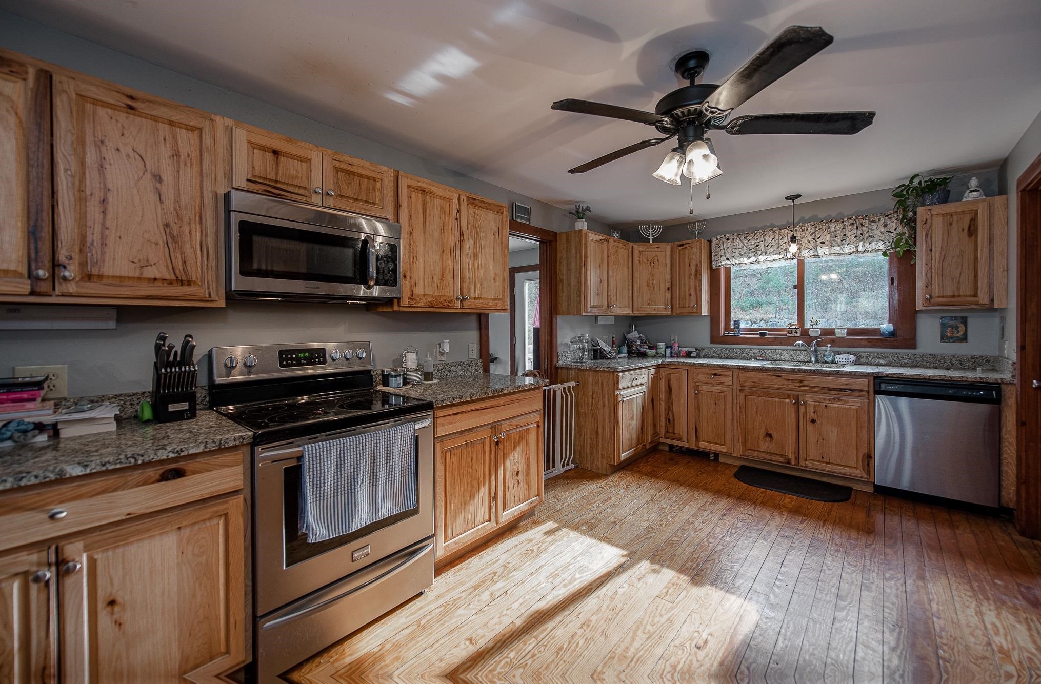 20 Thissell Rd, Bridgewater NH  03222-6753 exterior