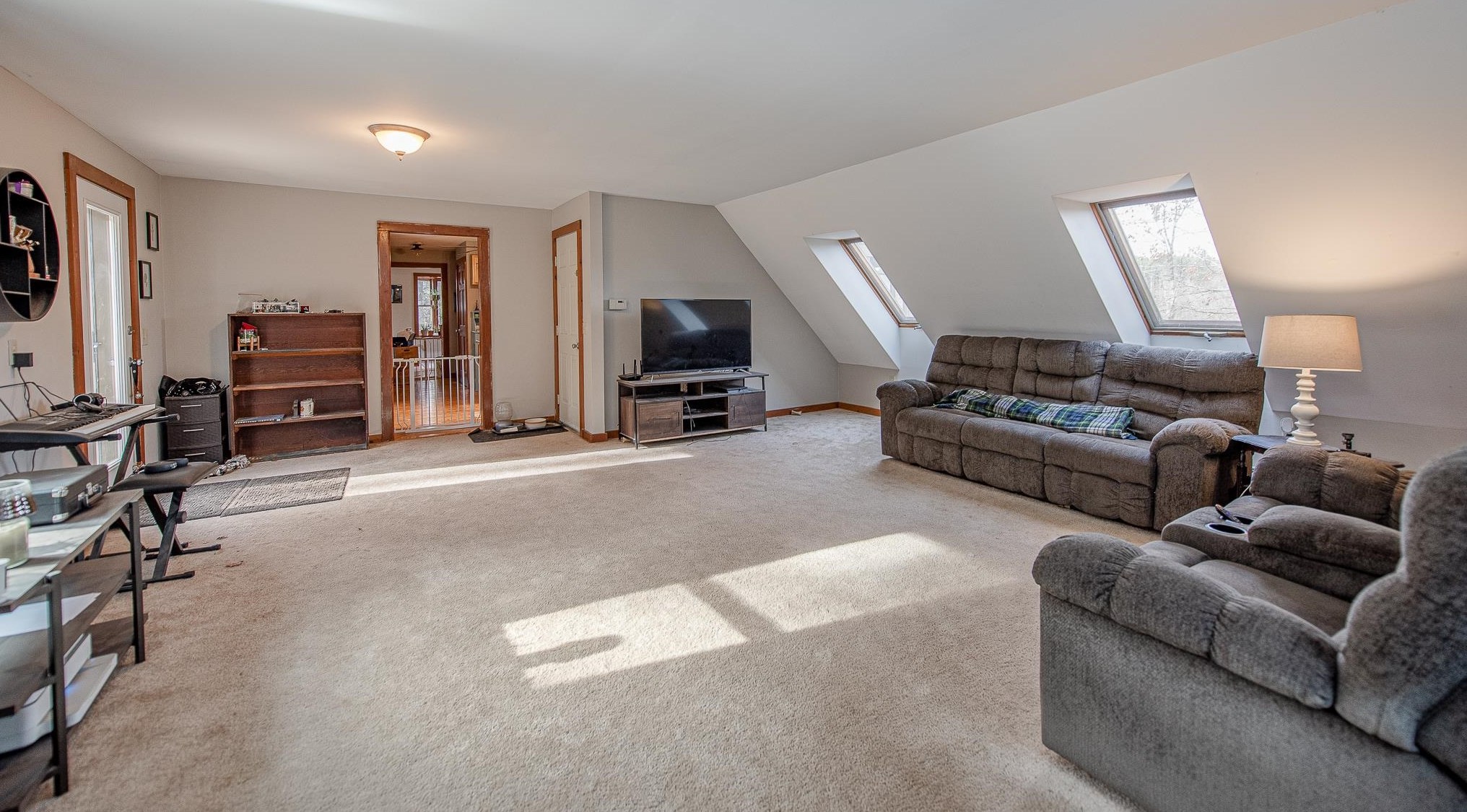 20 Thissell Rd, Bridgewater NH  03222-6753 exterior