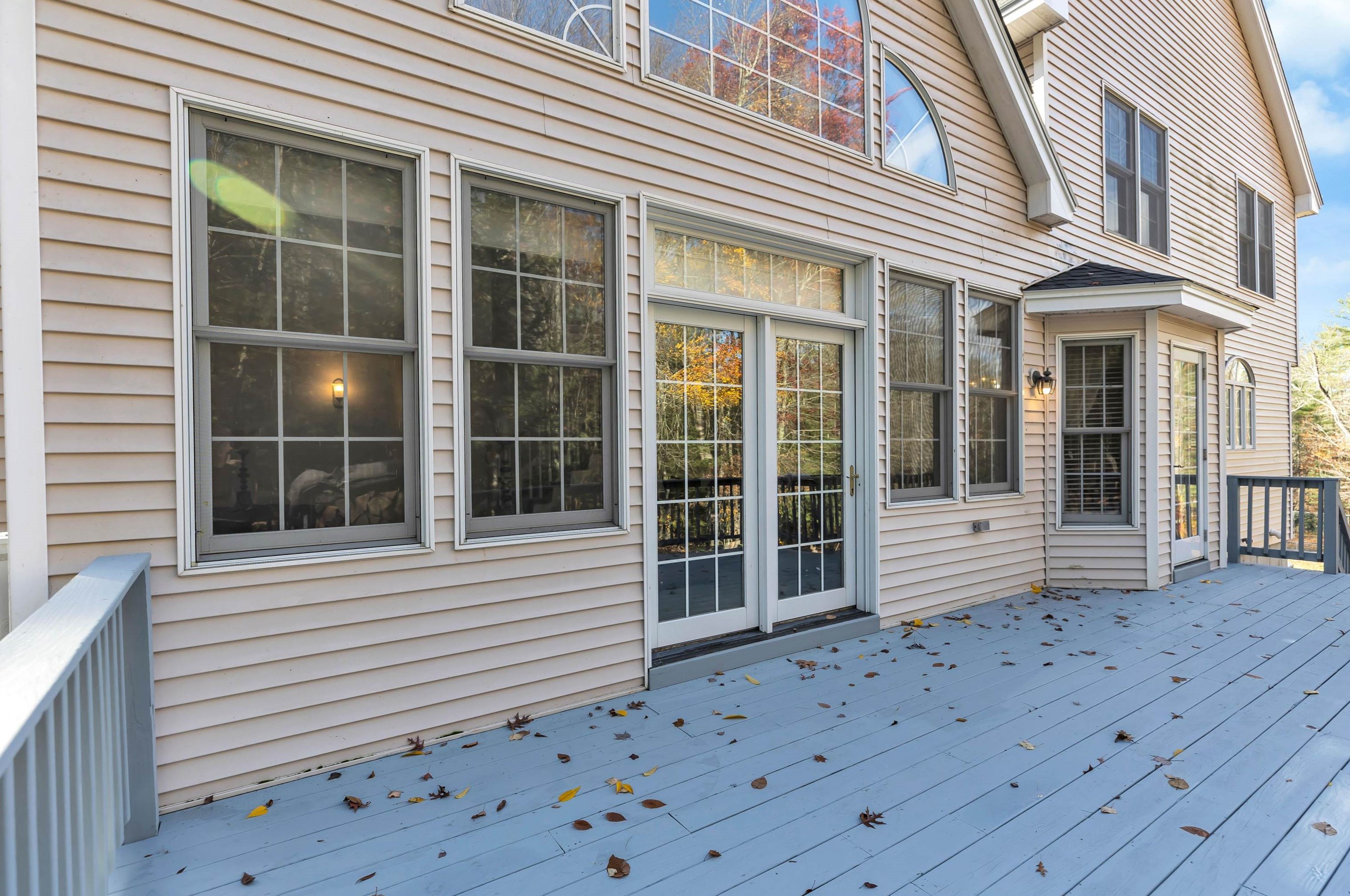 231 Amherst Rd, Merrimack NH 03054-3928 exterior