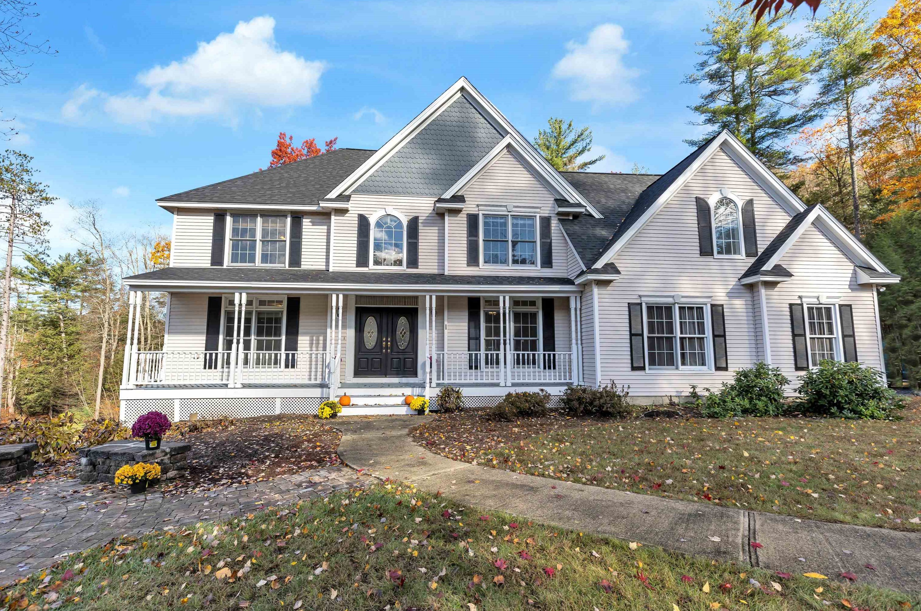 231 Amherst Rd, Merrimack NH 03054-3928 exterior