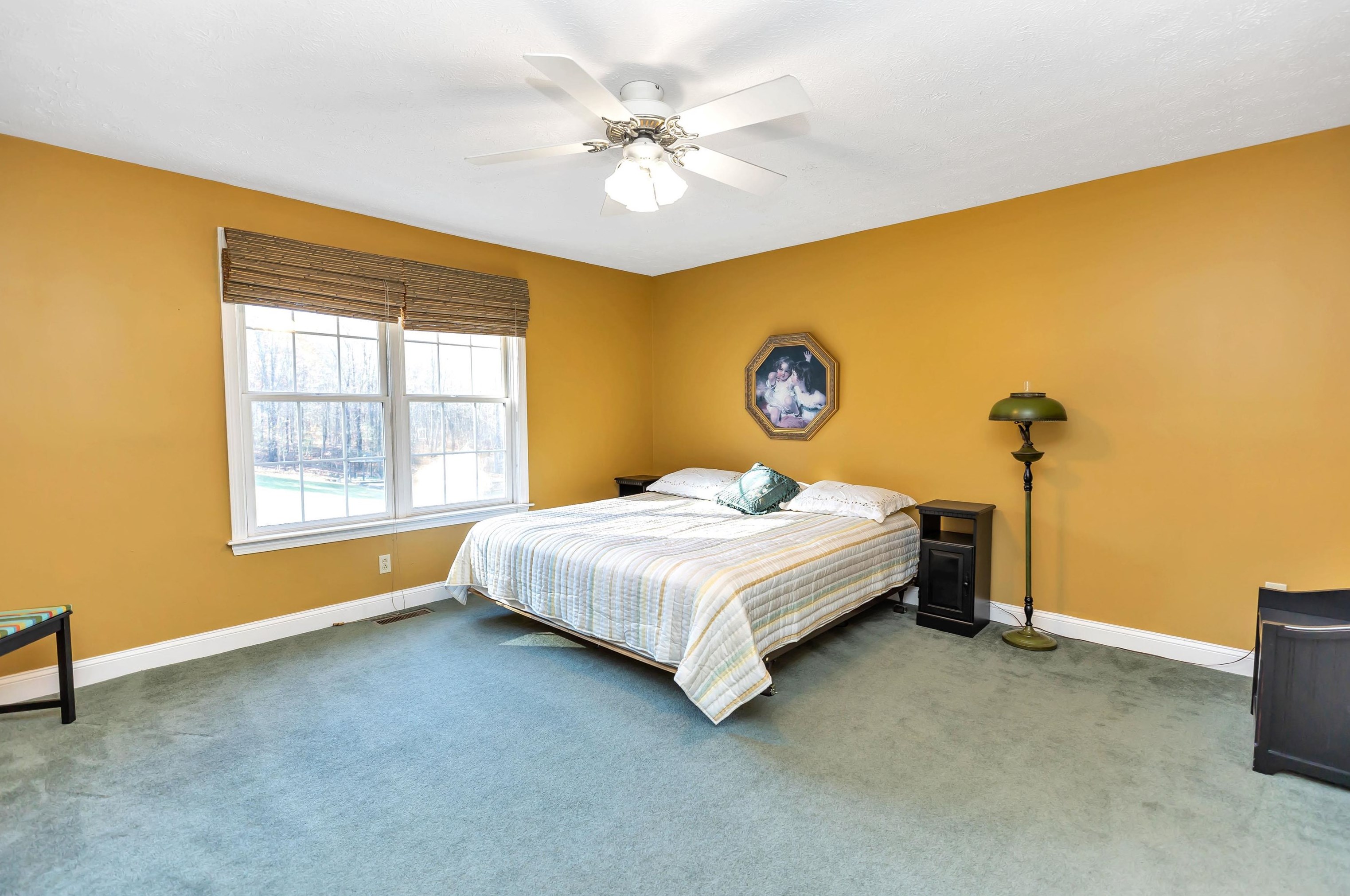 231 Amherst Rd, Merrimack NH 03054-3928 exterior