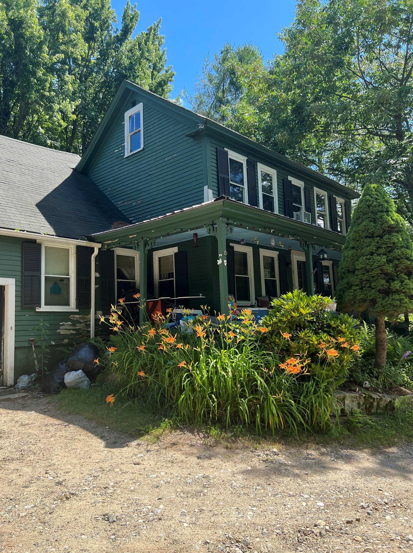 660 Main St, Tuftonboro NH  03894-4315 exterior