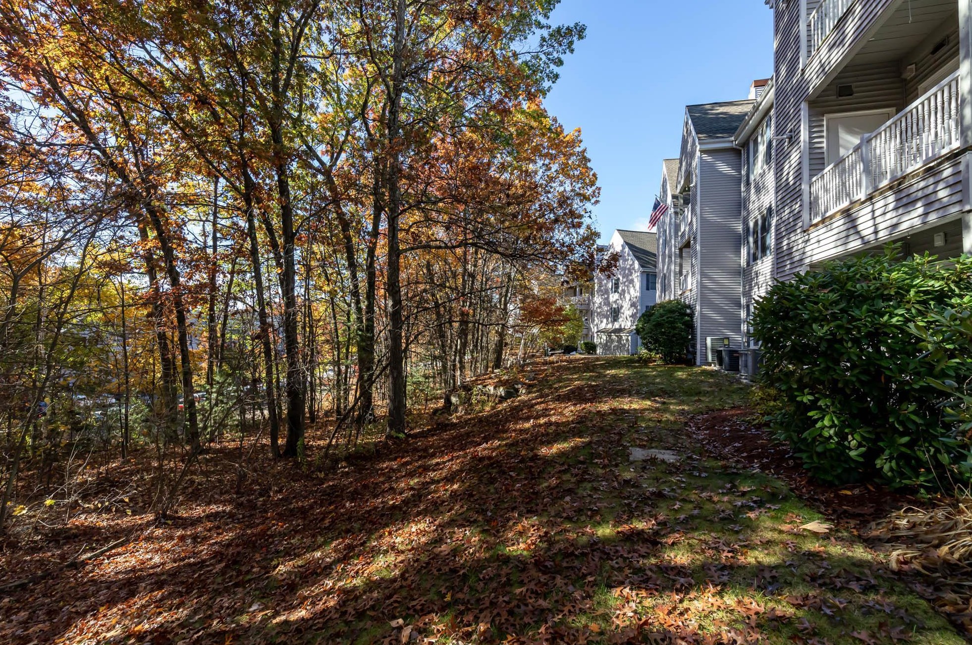 187 Eastern Ave, Manchester NH  03104-4680 exterior