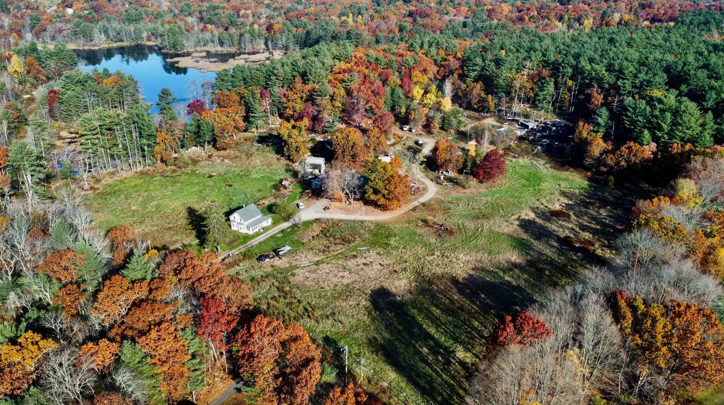 40 Burns Rd, Pelham, NH 03076