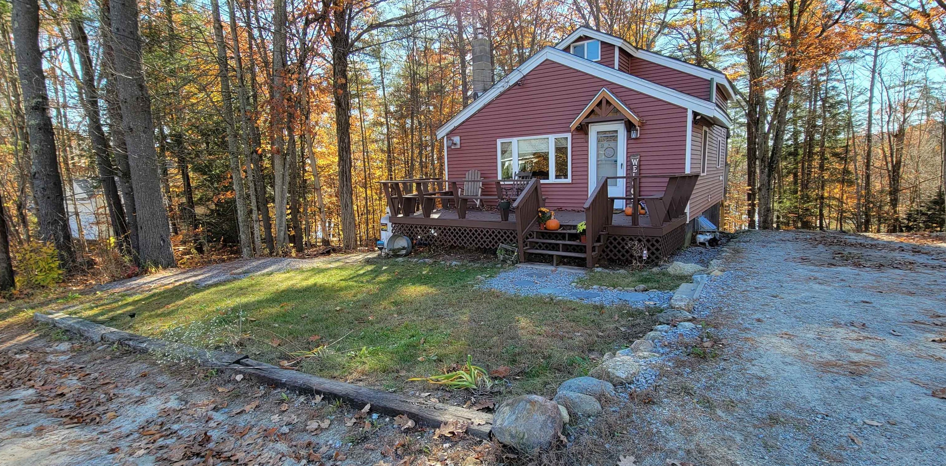 9 Hemlock St, Hillsboro, NH 03244