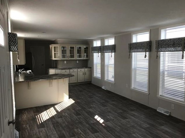 85 Coffin Rd #13, Epping, NH 03042