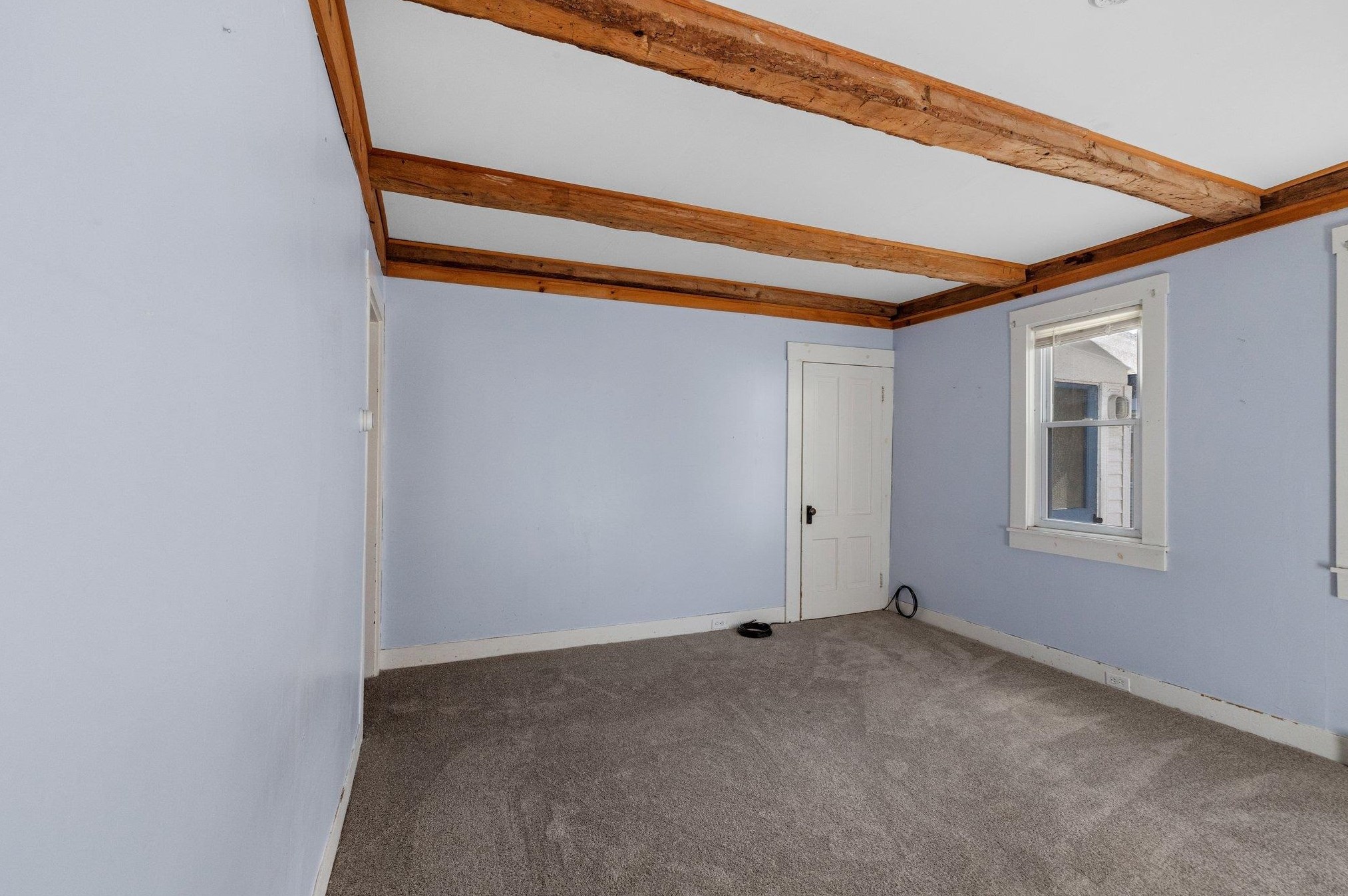 62 Merrimack St, Bridgewater NH  03222-3257 exterior