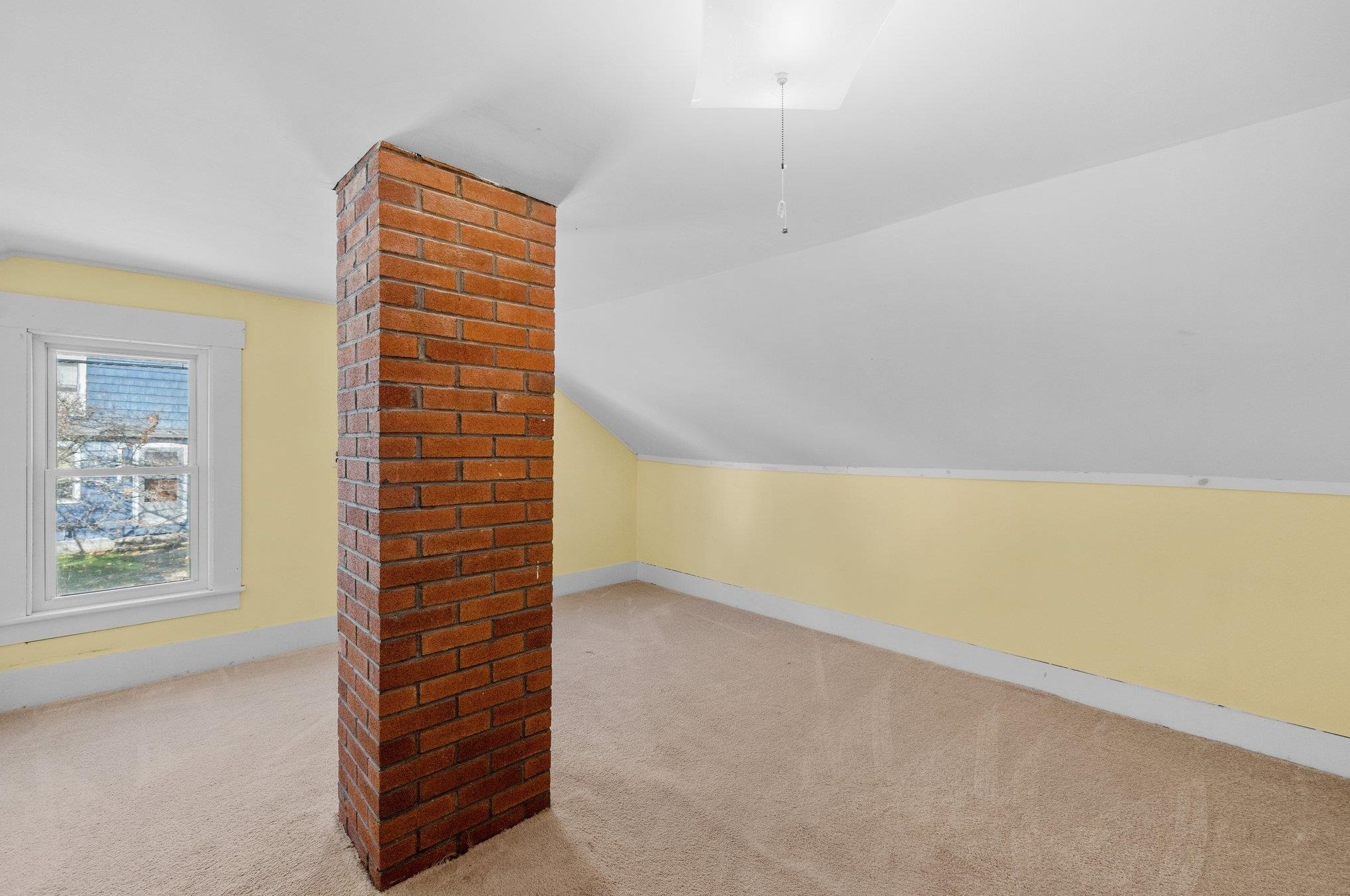 62 Merrimack St, Bridgewater NH  03222-3257 exterior