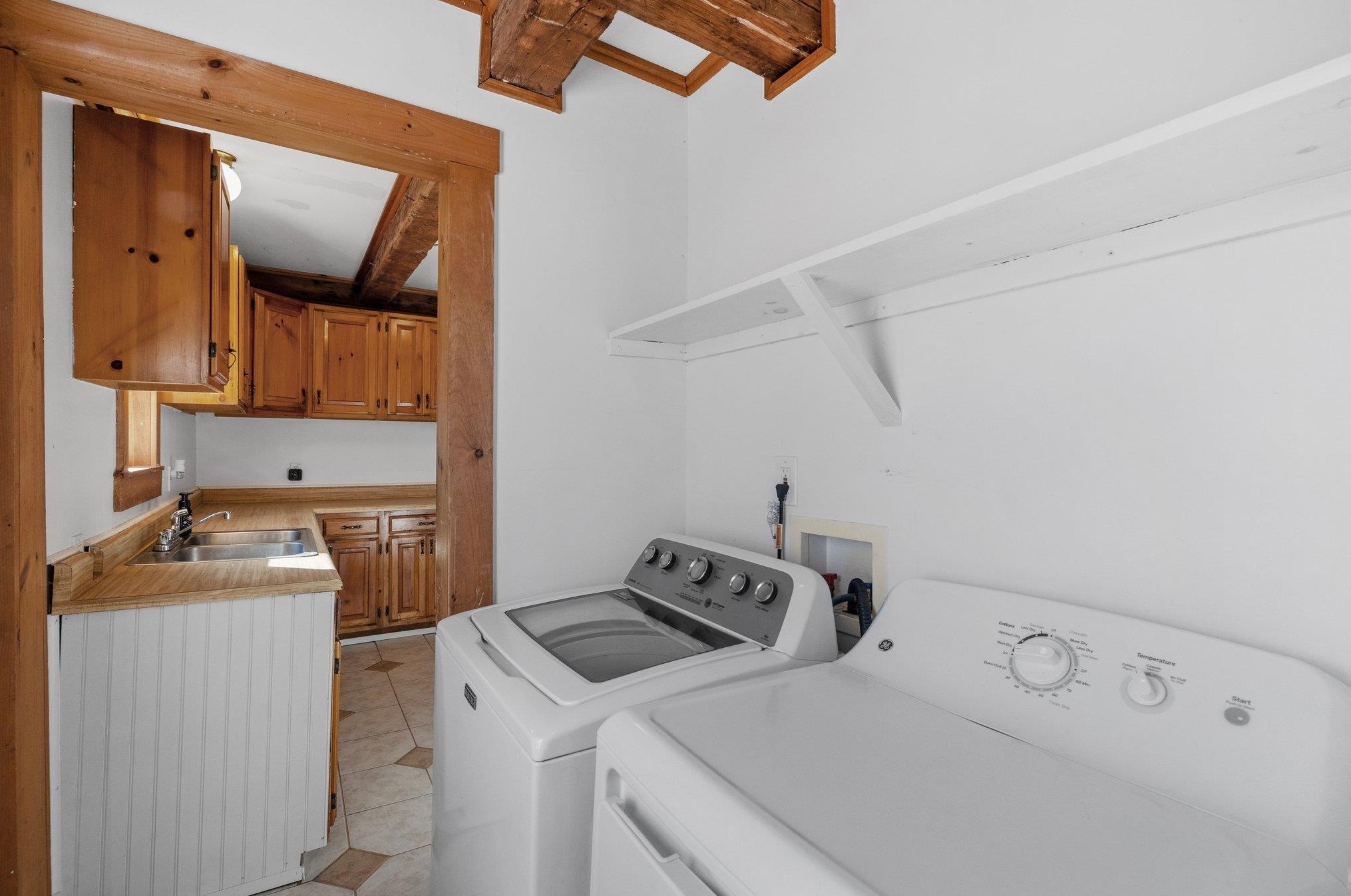 62 Merrimack St, Bridgewater NH  03222-3257 exterior