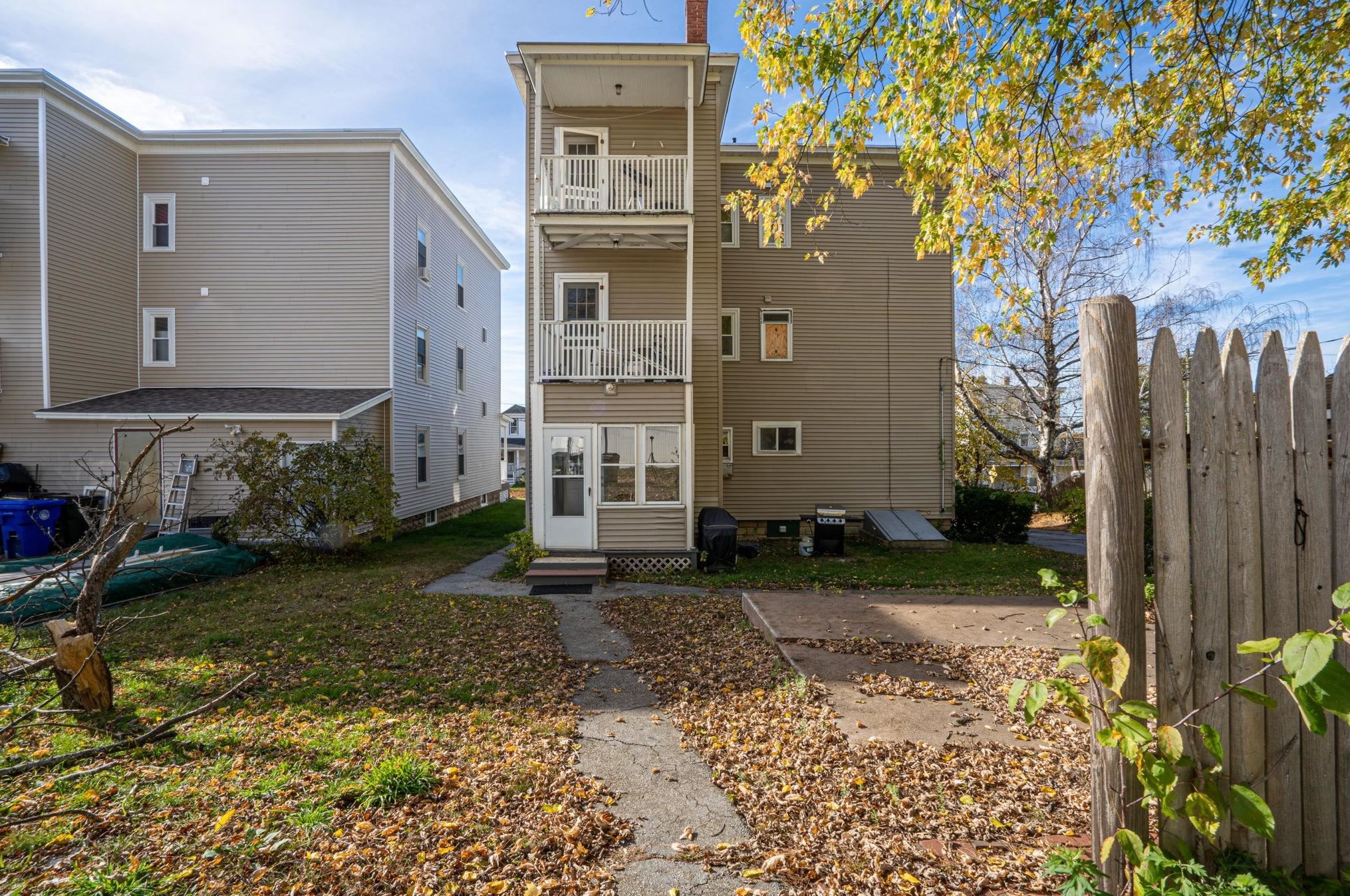 67 Wilson St, Manchester NH 03103-5148 exterior