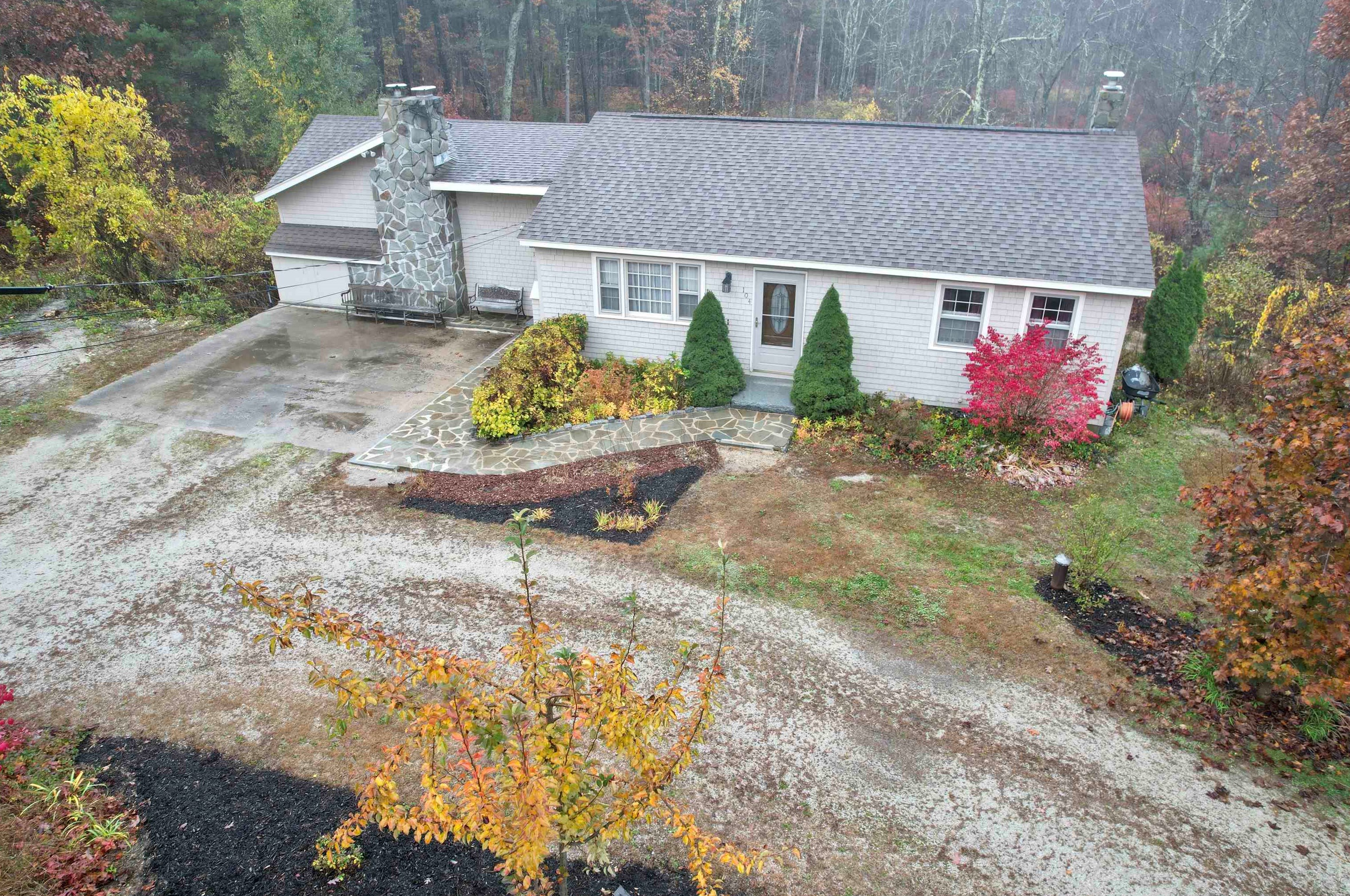 104 Page Rd, Hudson, NH 03052