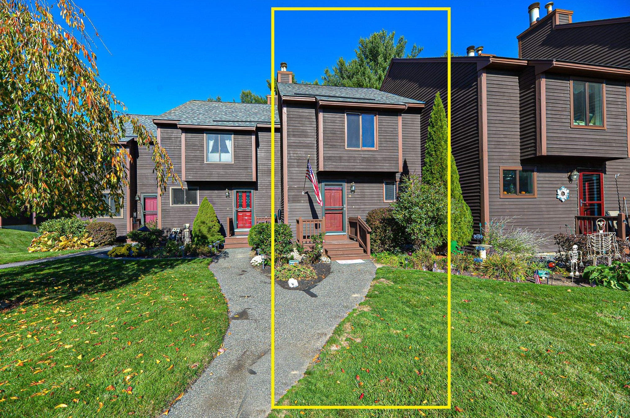 16 Thornhill Rd #16, Stratham, NH 03885