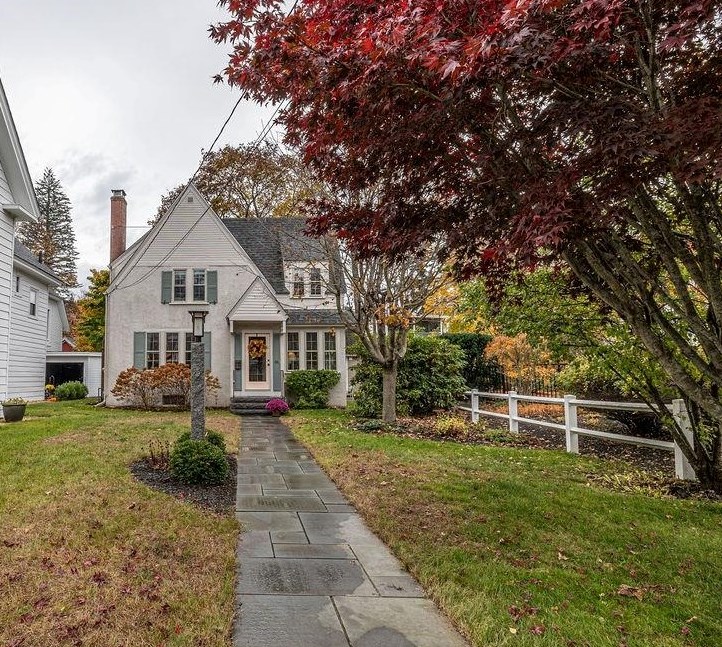 81 Warren St, Concord, NH 03301