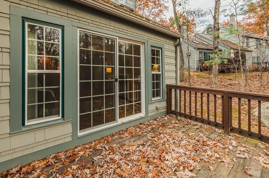 1465 Hooksett Rd, Manchester NH  03106-1860 exterior