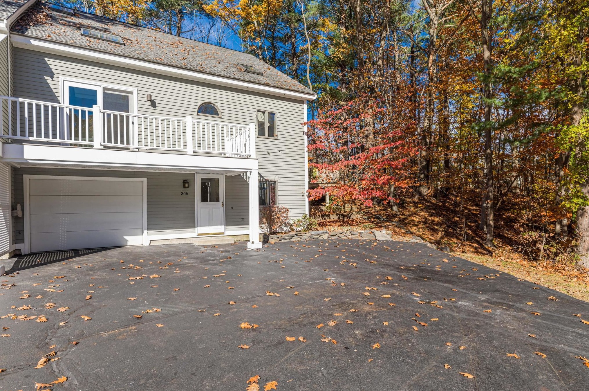 34 Old Dennett South Rd, Kittery, ME 03904
