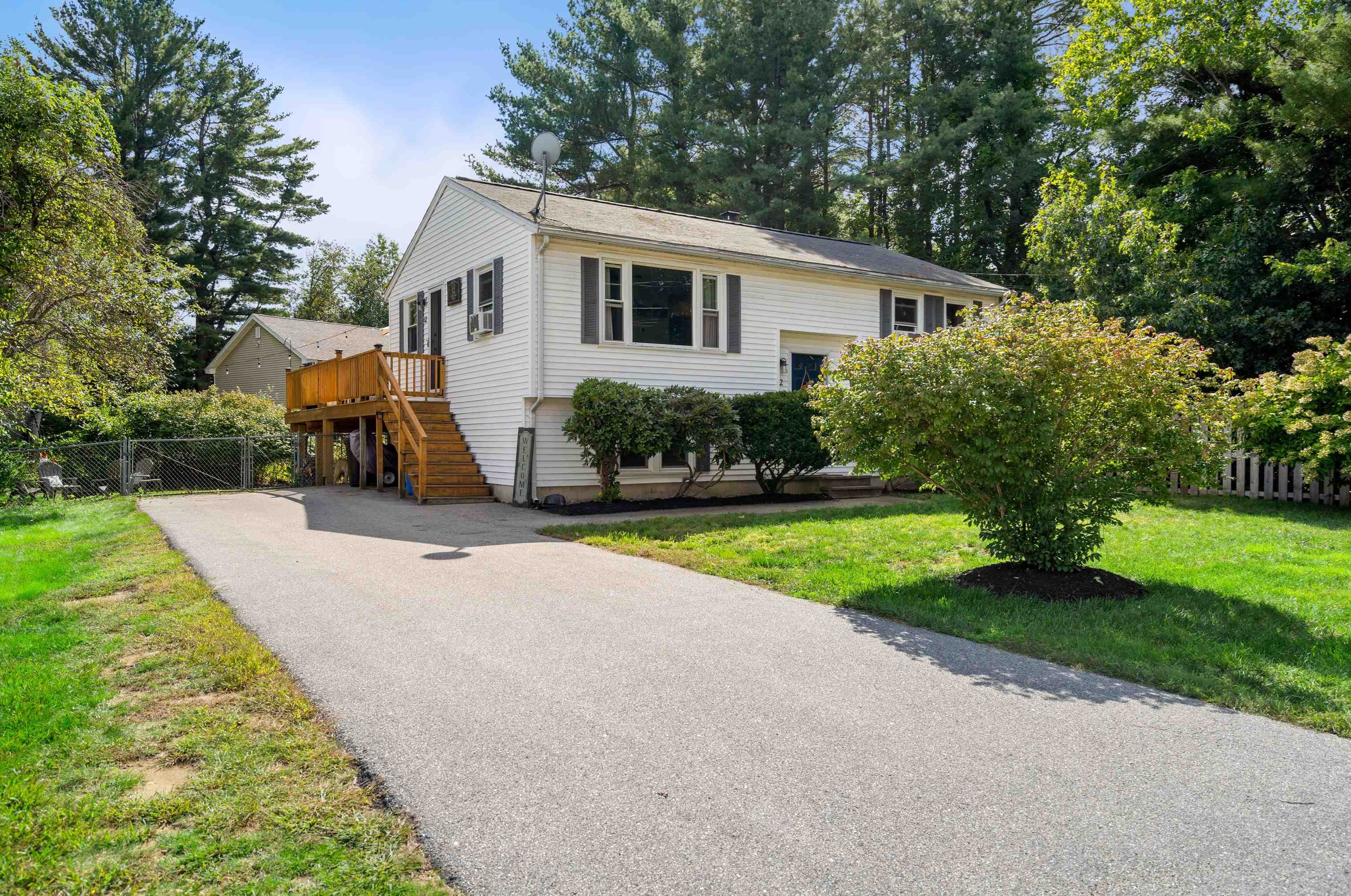 12 Norcross St, Somersworth, NH 03878