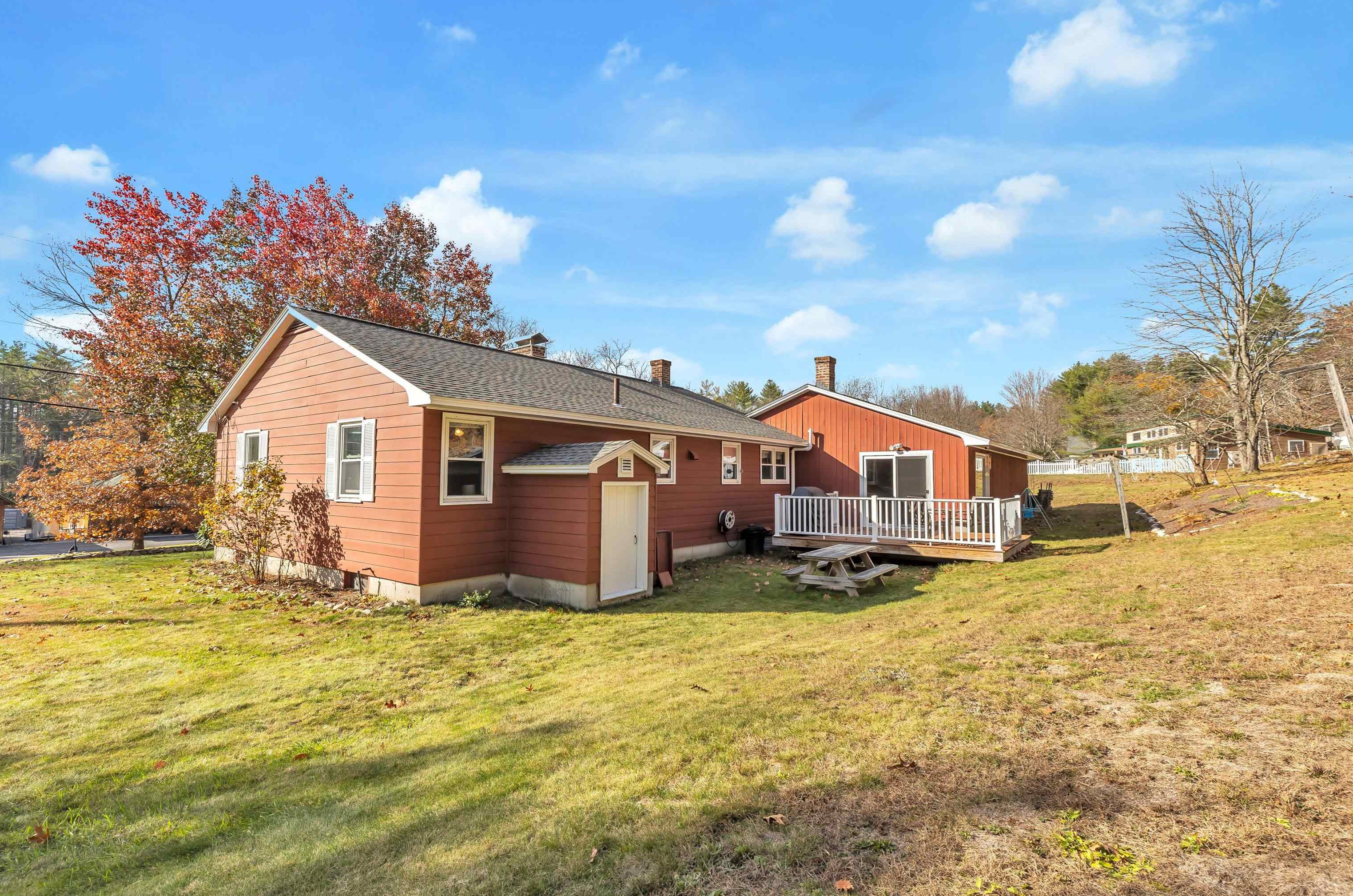 180 E Dunbarton Rd, Goffstown, NH 03045