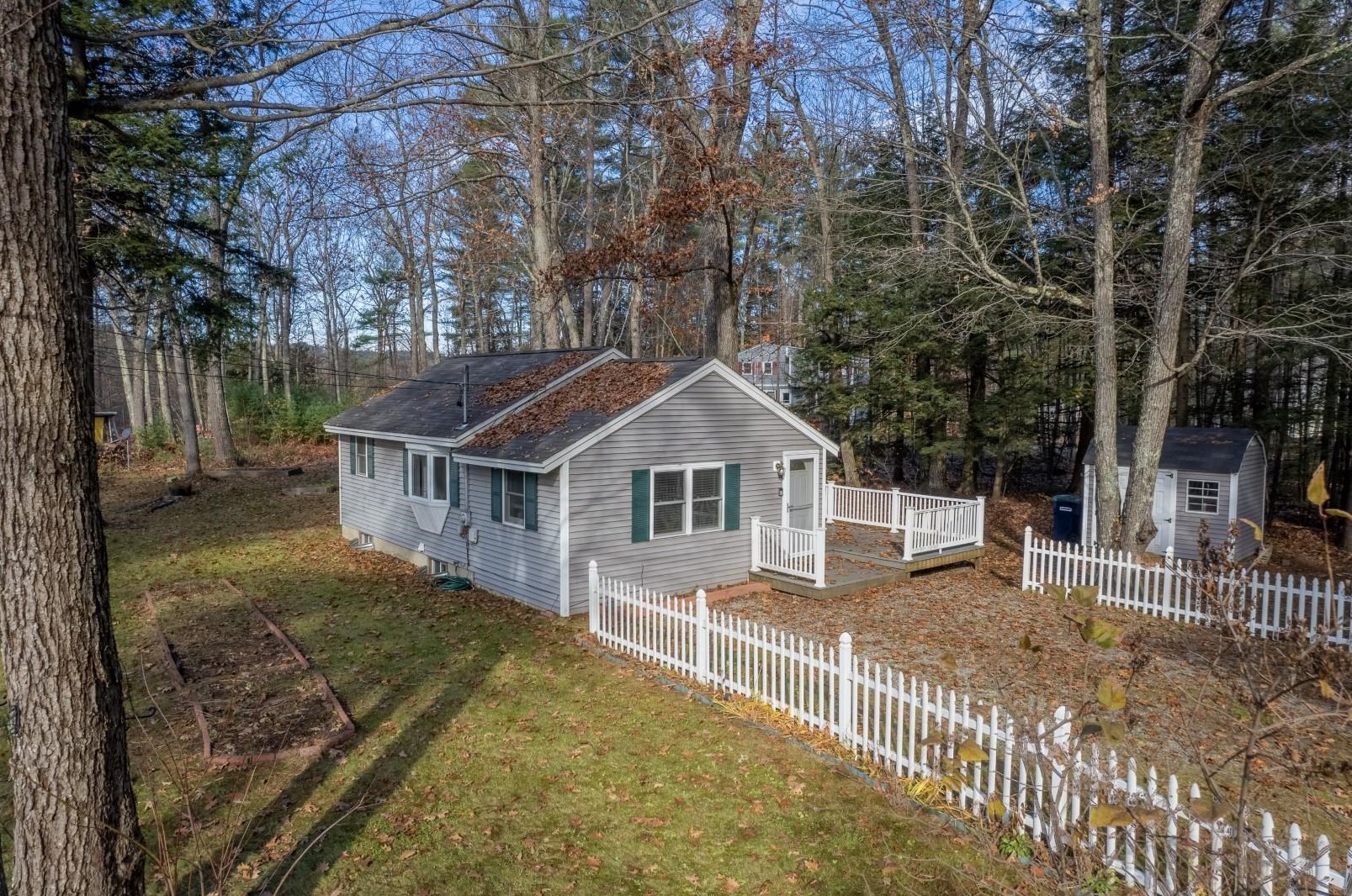 42 Andrews Rd, Tilton, NH 03276
