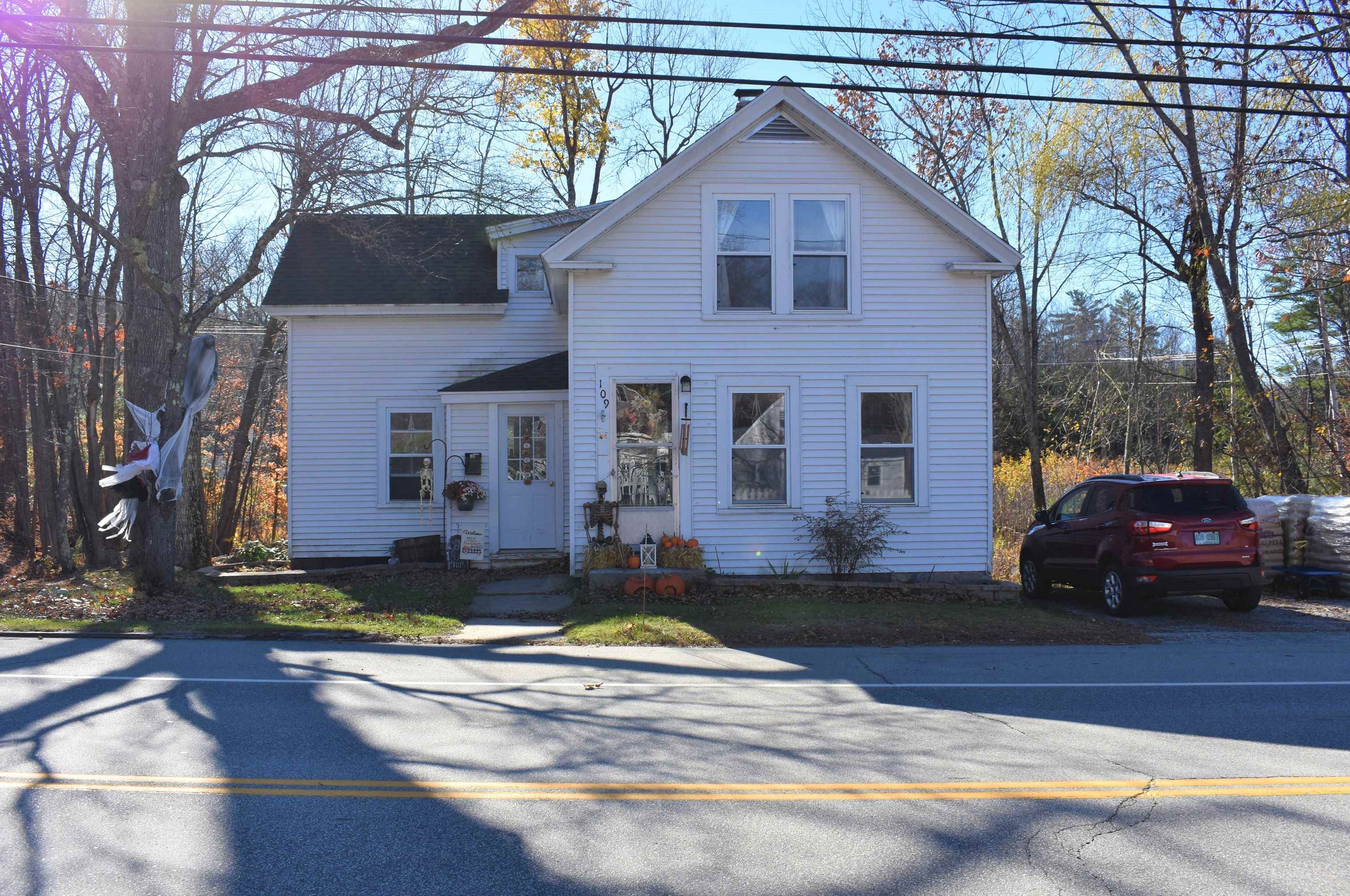 109 Main St, Jaffrey, NH 03452 exterior