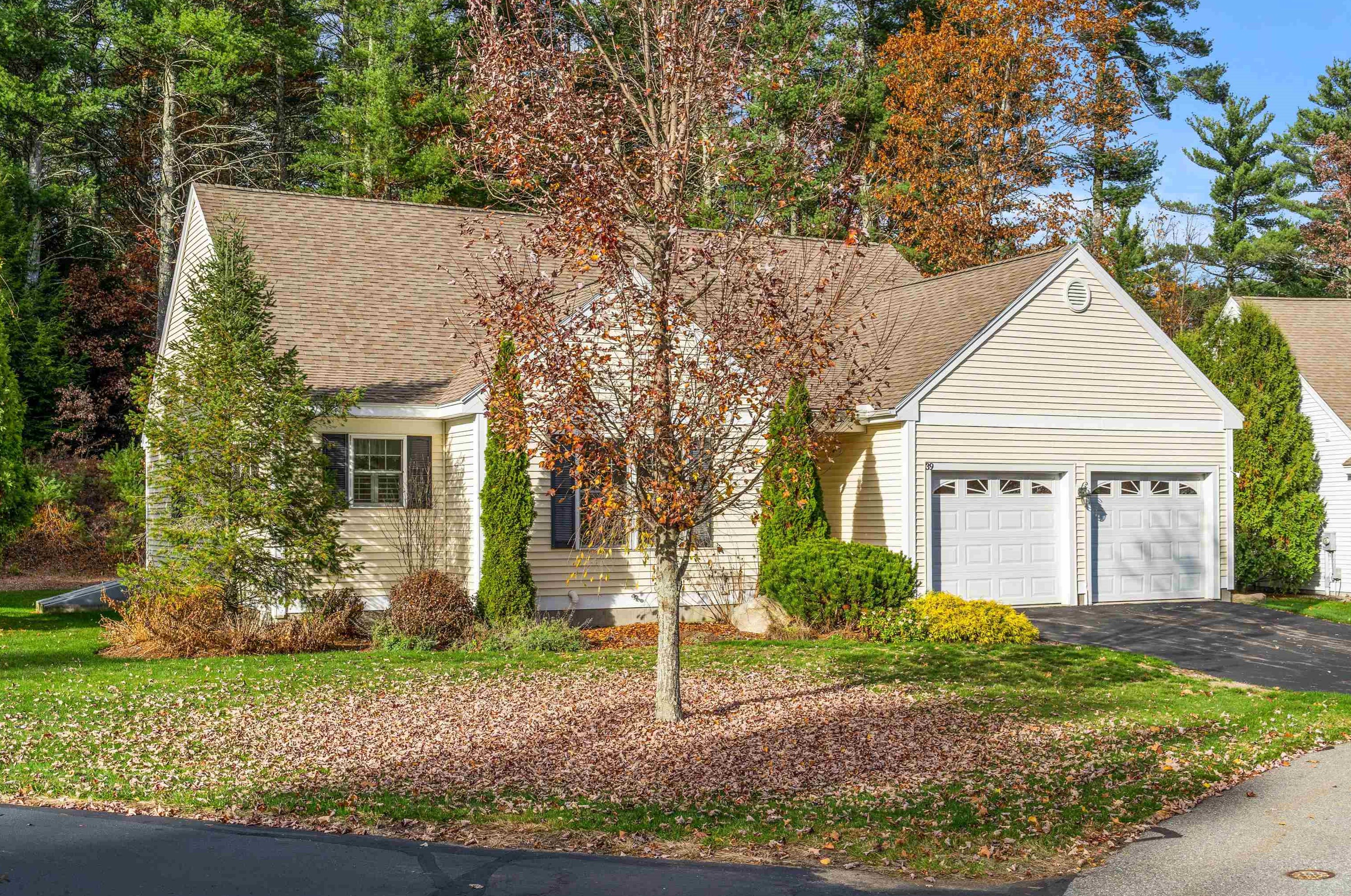 39 Fells Dr, Amherst, NH 03031