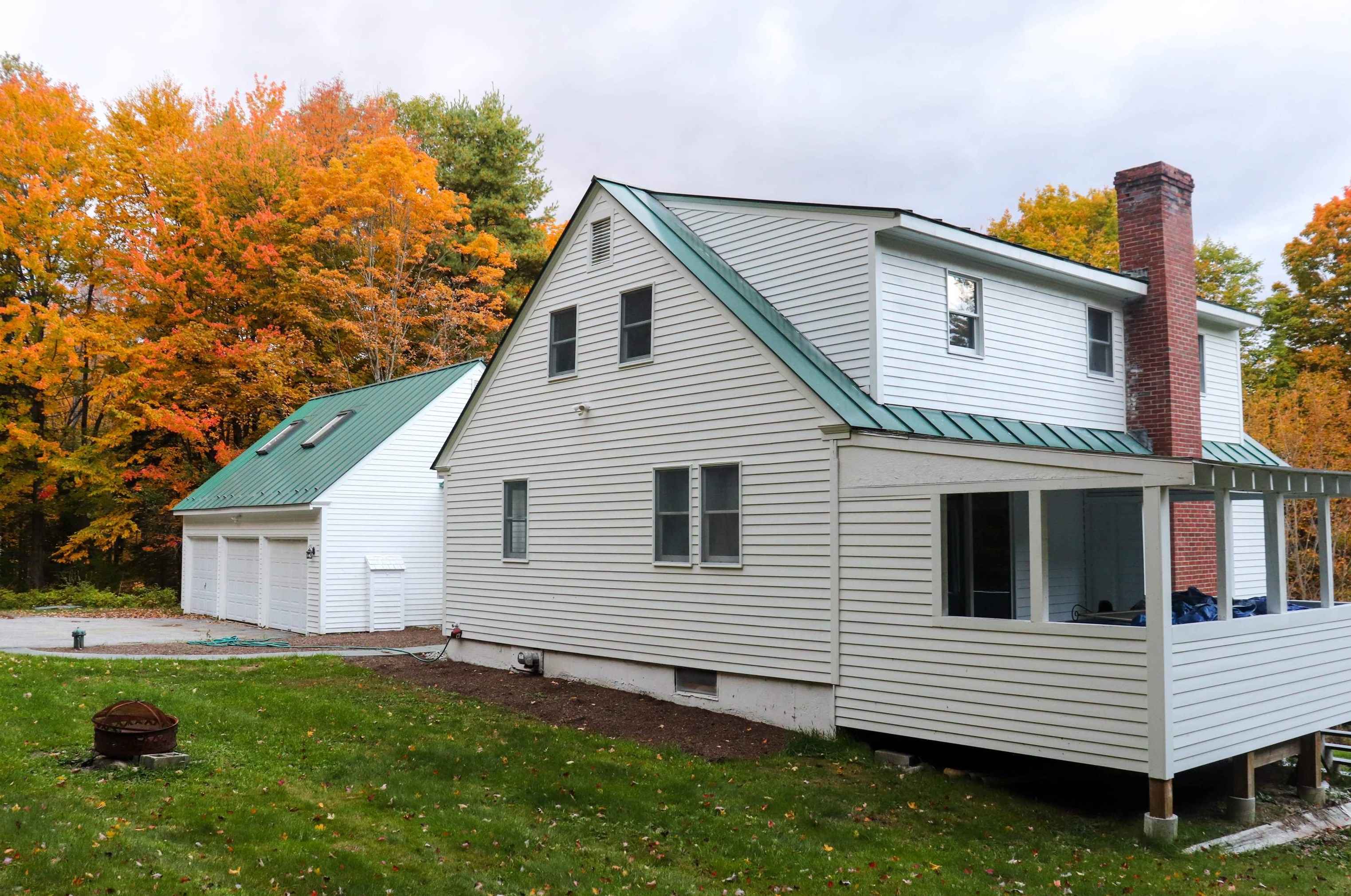 440 Pleasant St, New London, NH 03257