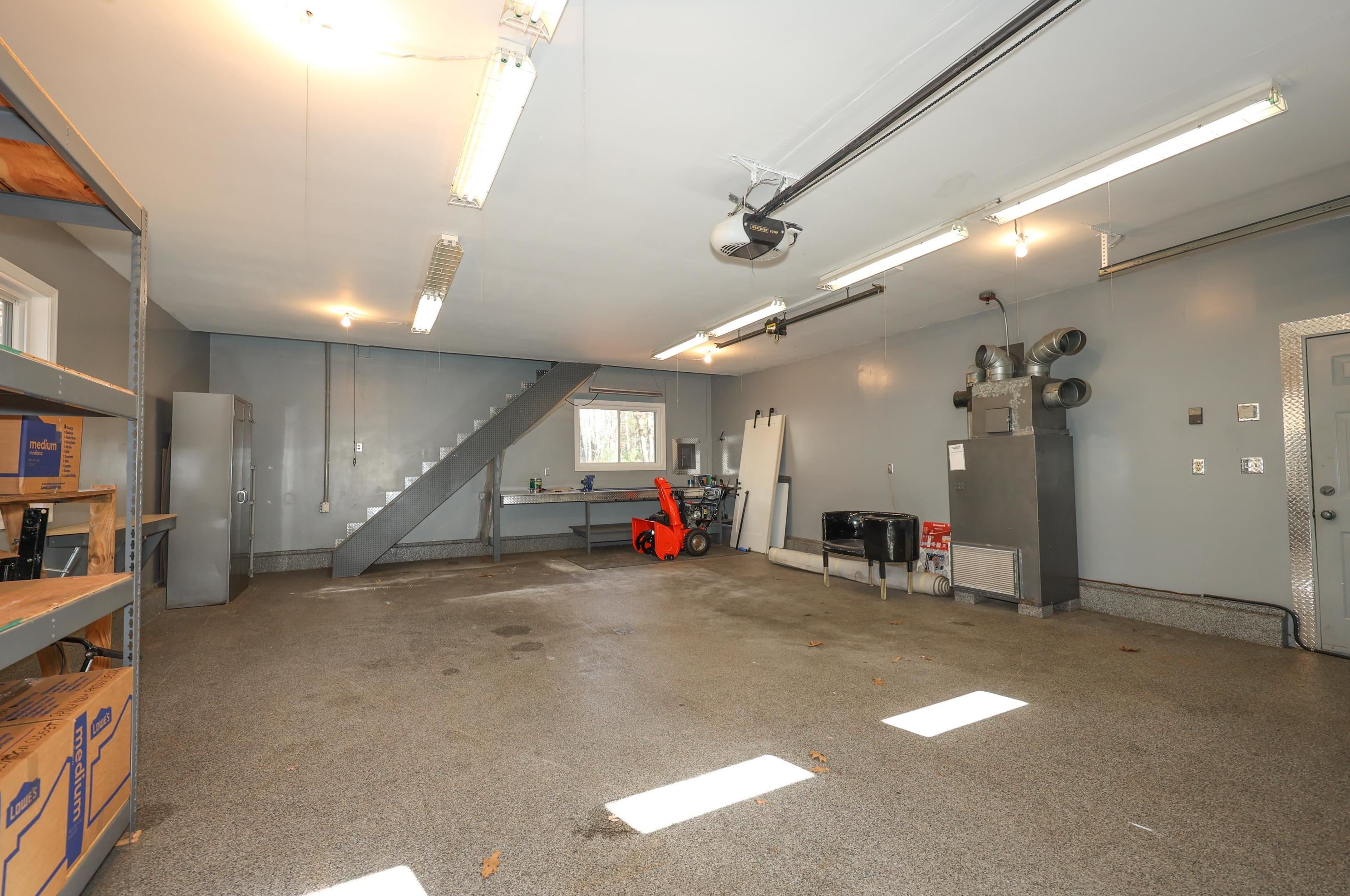 51 Mcquade Brook Rd, Manchester NH  03110-5018 exterior