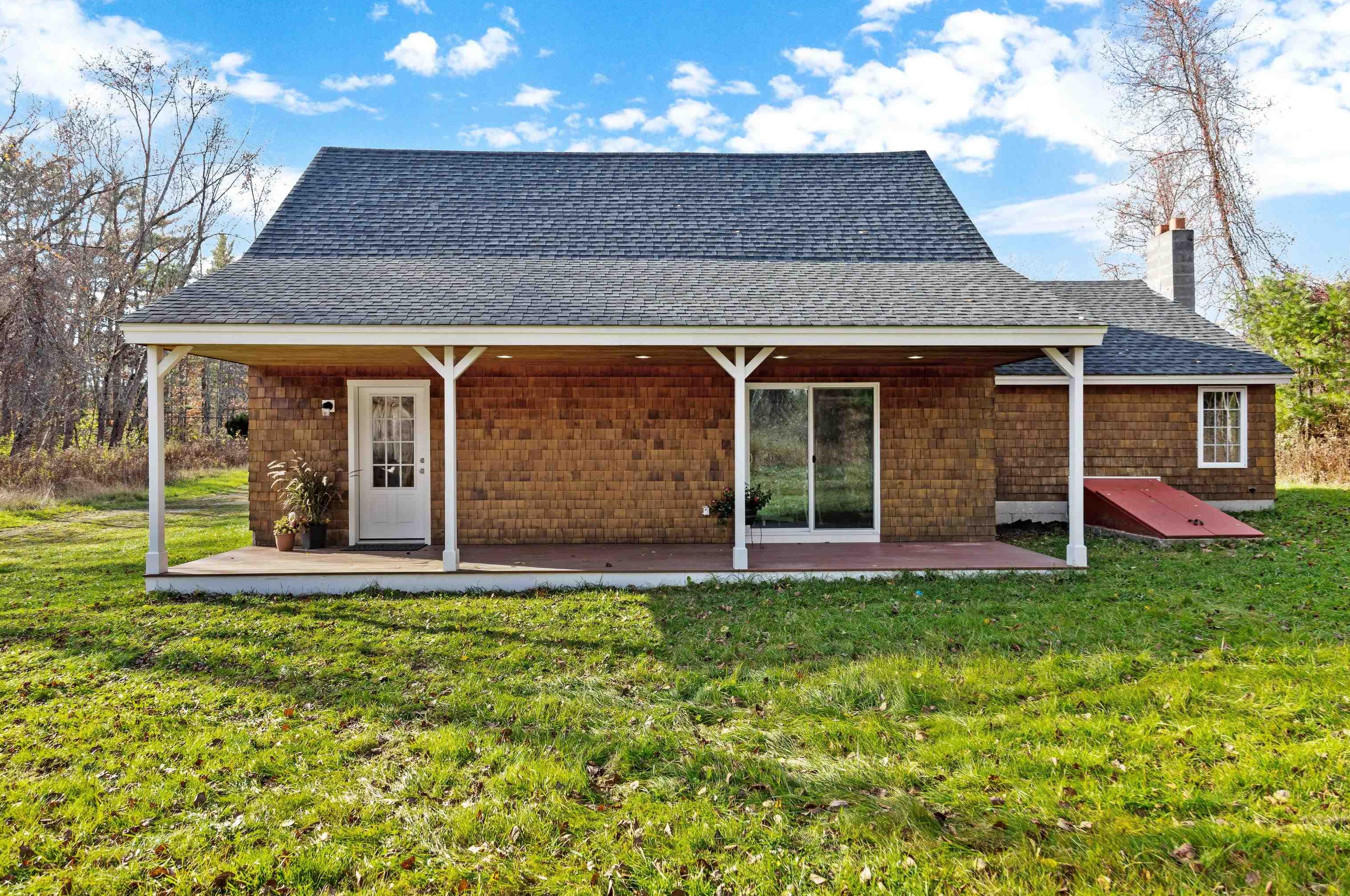 40 Parker Station Rd, Goffstown, NH 03045