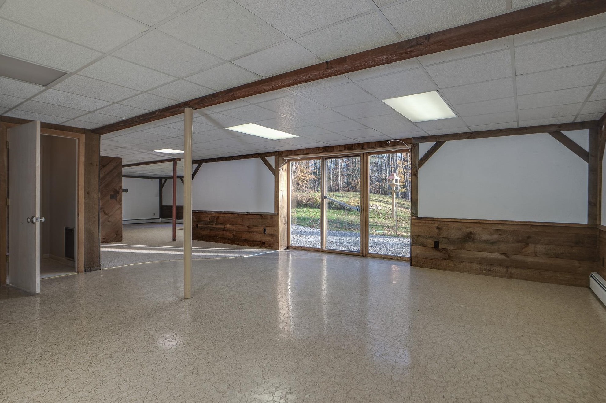 77 Oriole Dr, Manchester NH  03110-4424 exterior