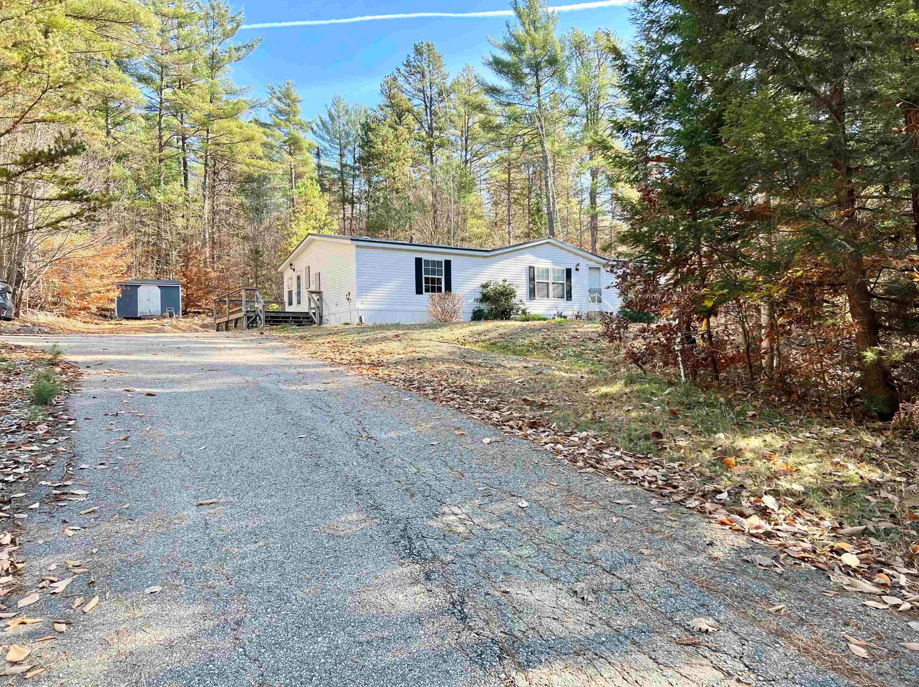 894 Green Mountain Rd, Effingham, NH 03882 exterior