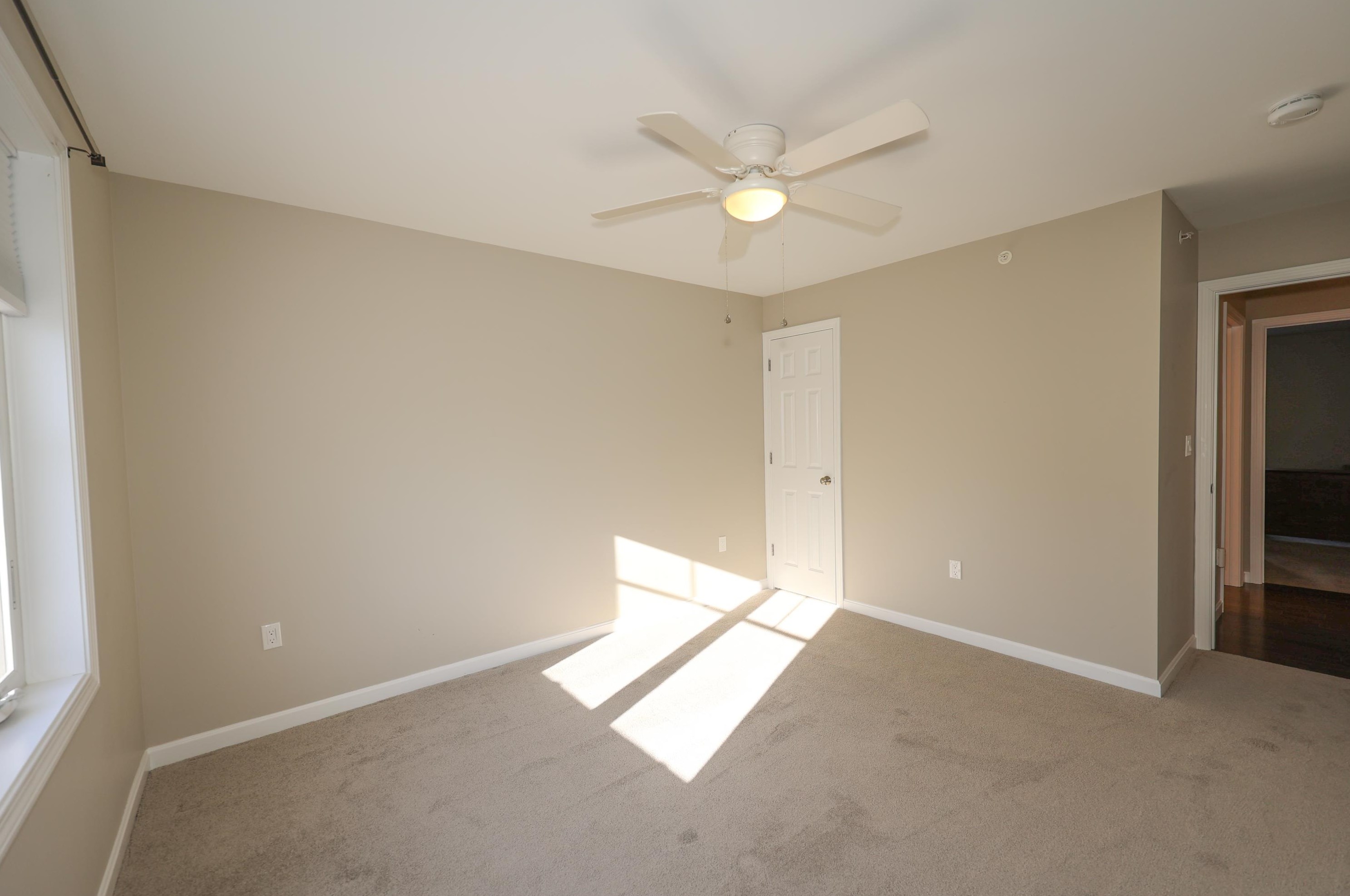 179 Knollwood Way, Manchester NH  03102 exterior