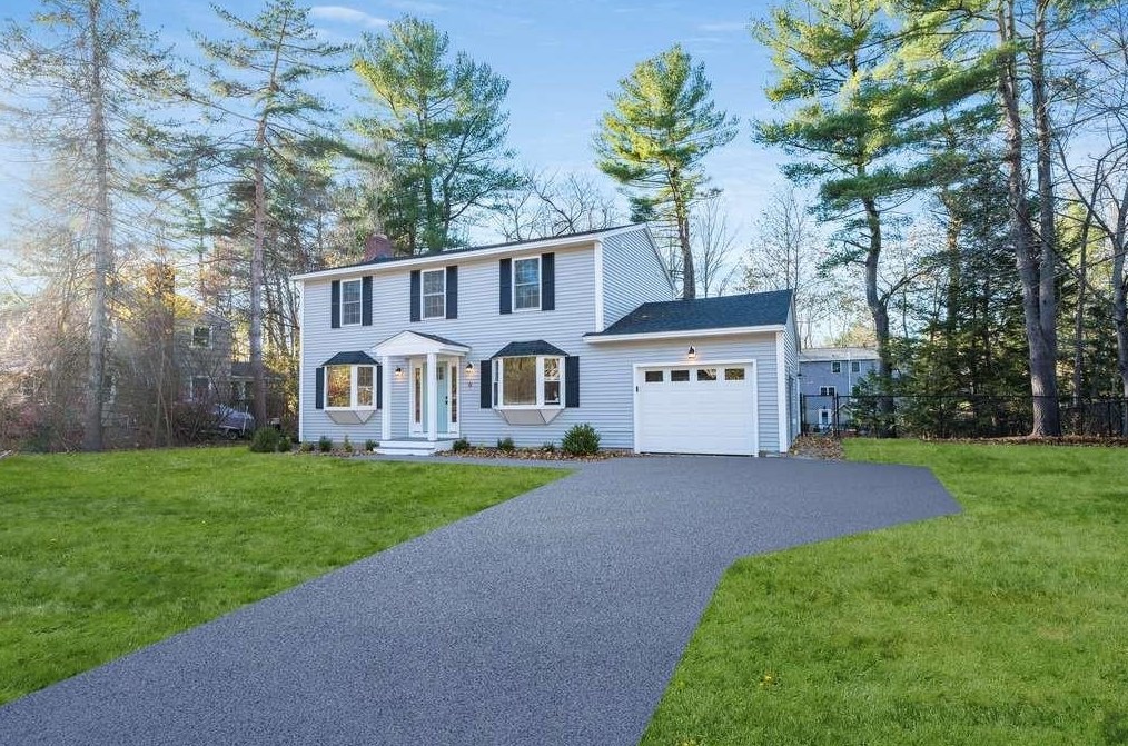 6 Burnham Ave, Lee, NH 03824
