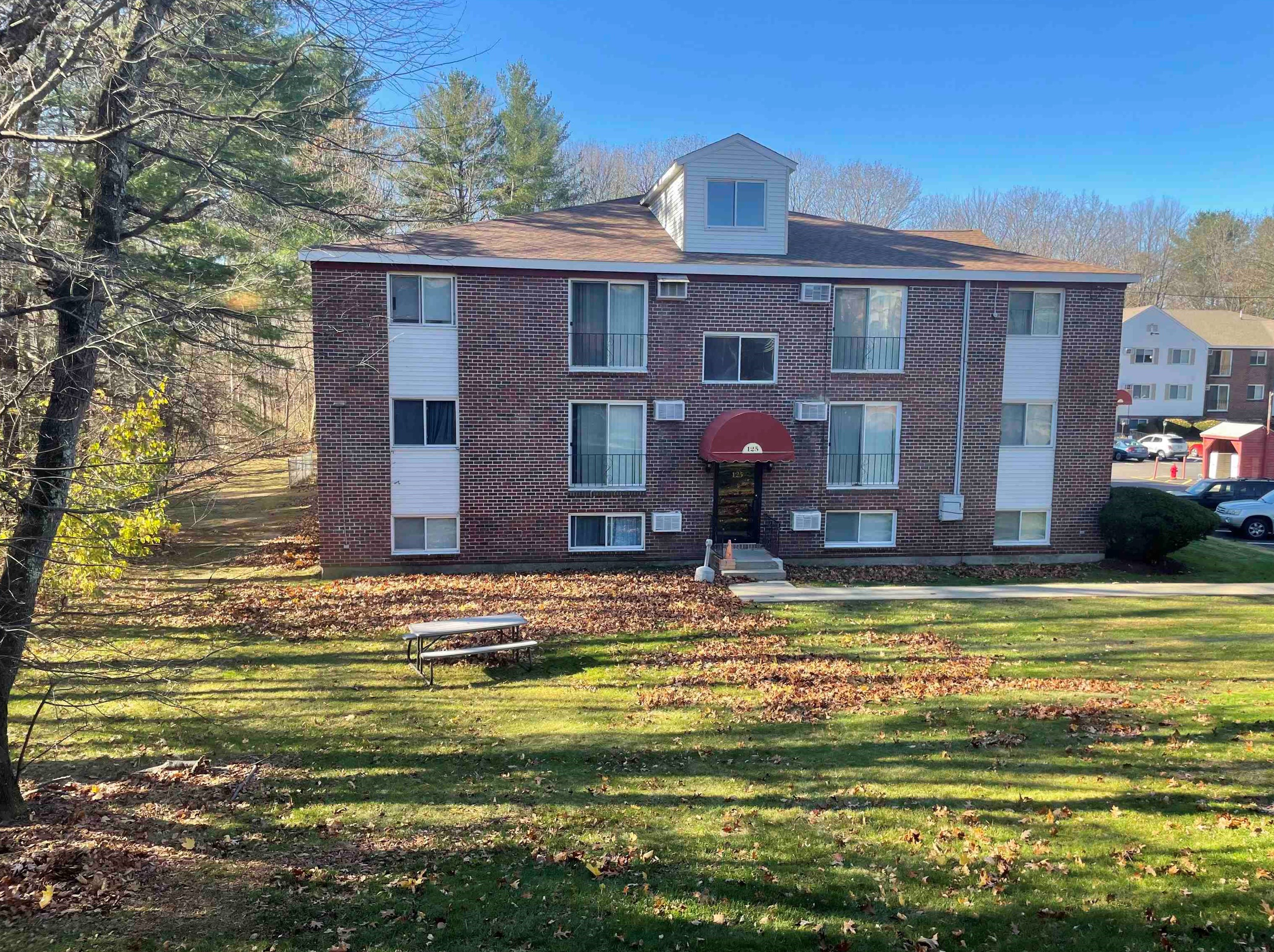 121 English Village Rd #204, Manchester, NH 03102