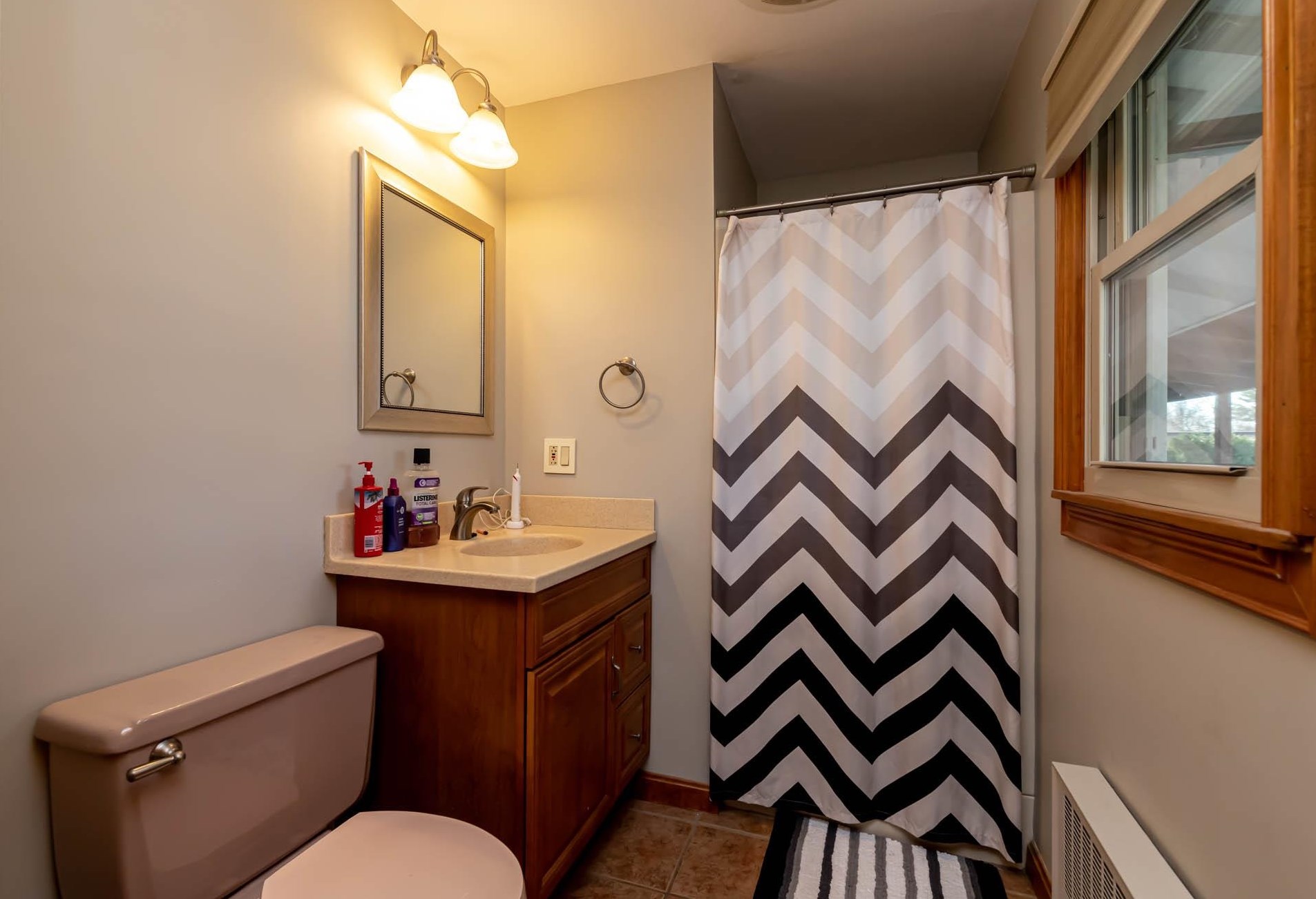 79 Main St, Manchester NH  03102-4027 exterior