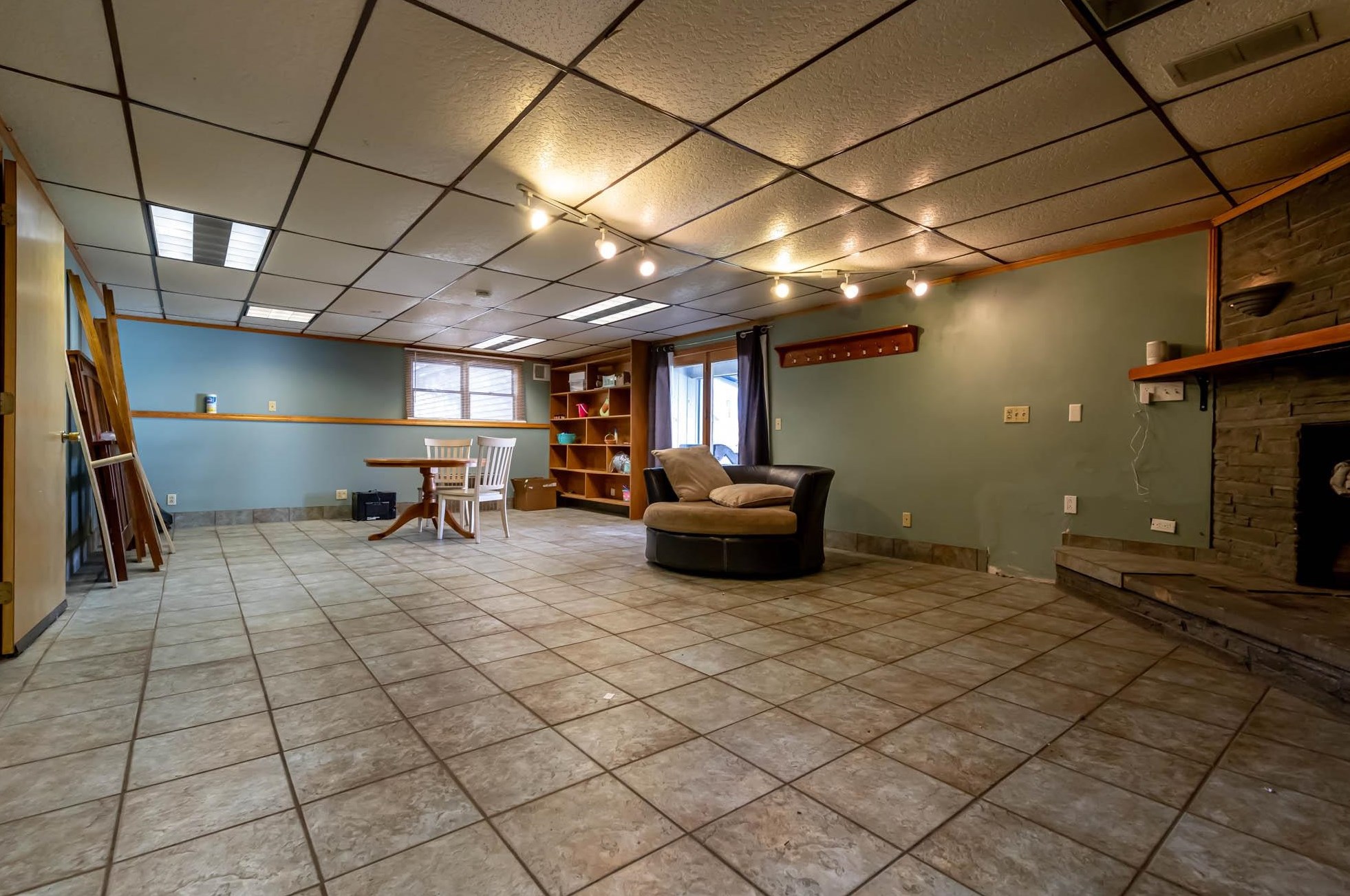 79 Main St, Manchester NH  03102-4027 exterior