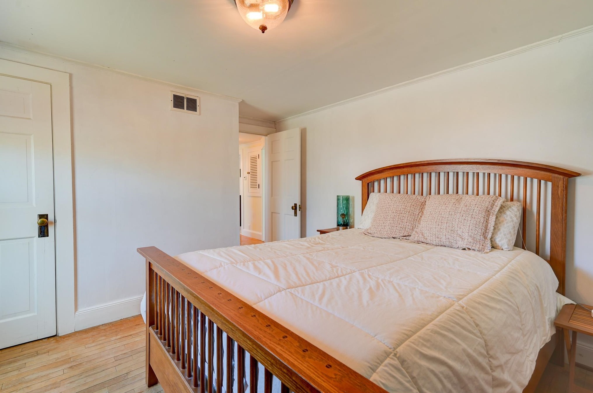 28 River St, Conway NH  03818-6193 exterior