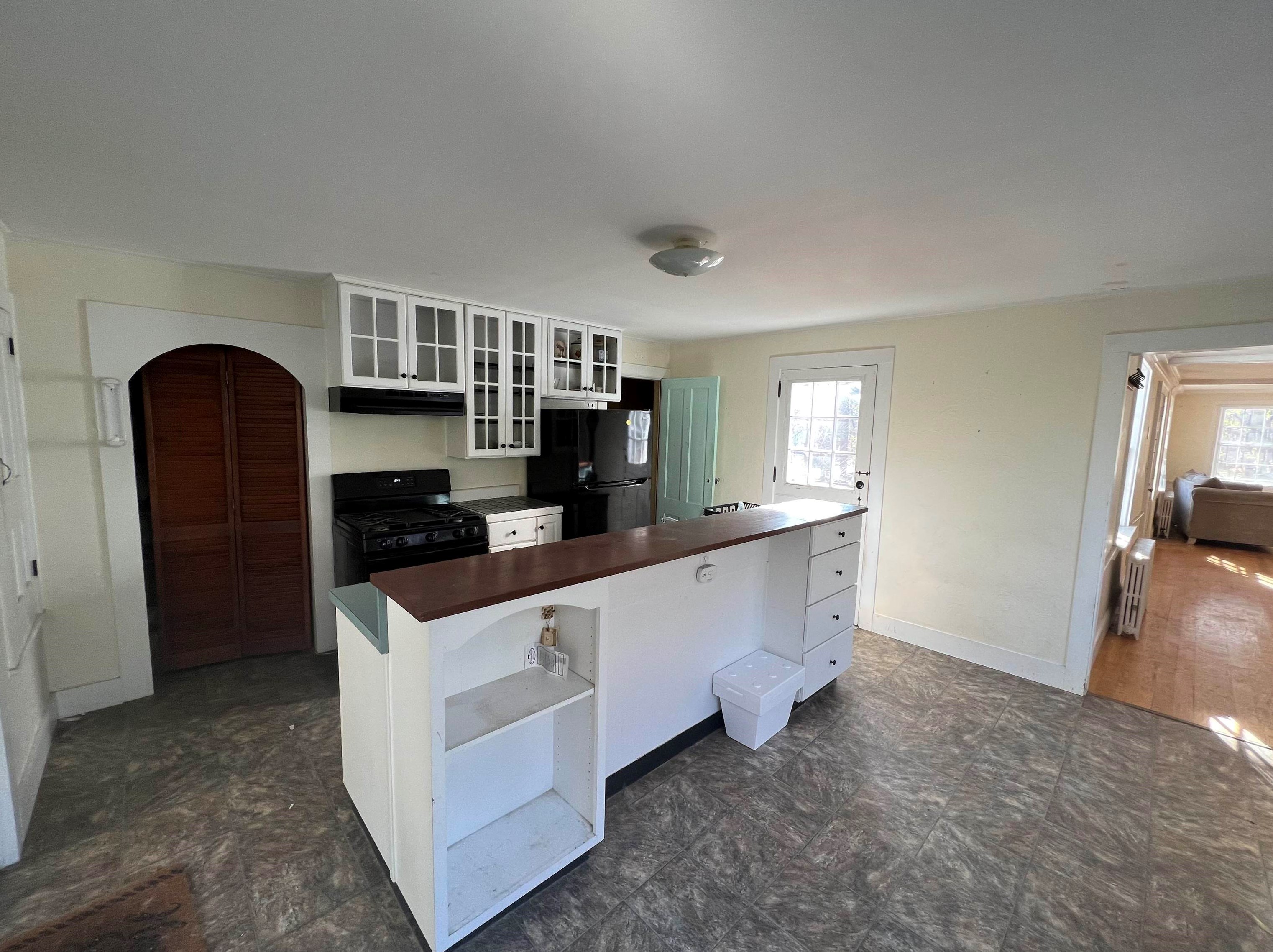 21 Main St, New Ipswich, NH 03071