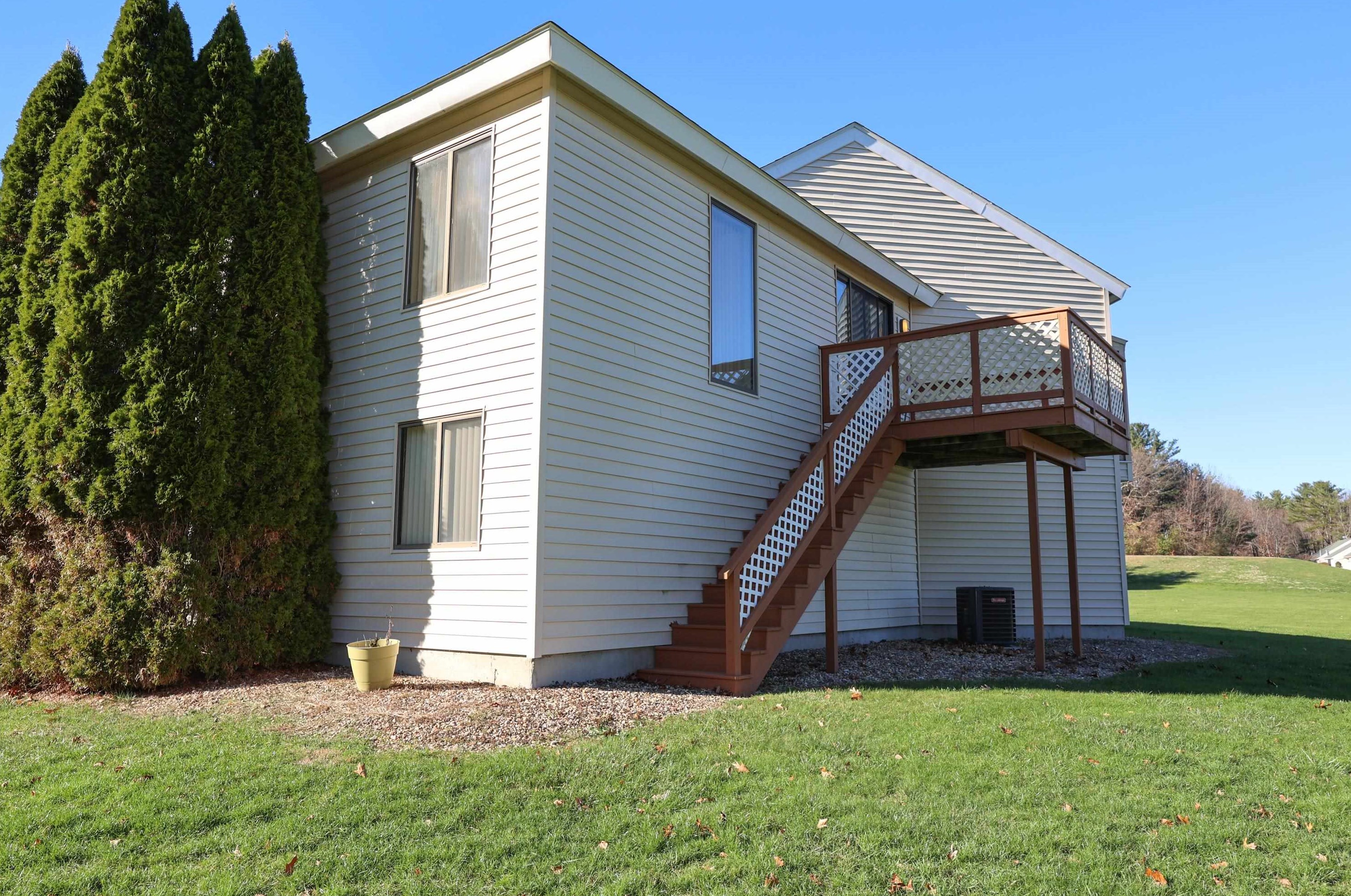 2 Ridgewood Dr, Atkinson, NH 03811