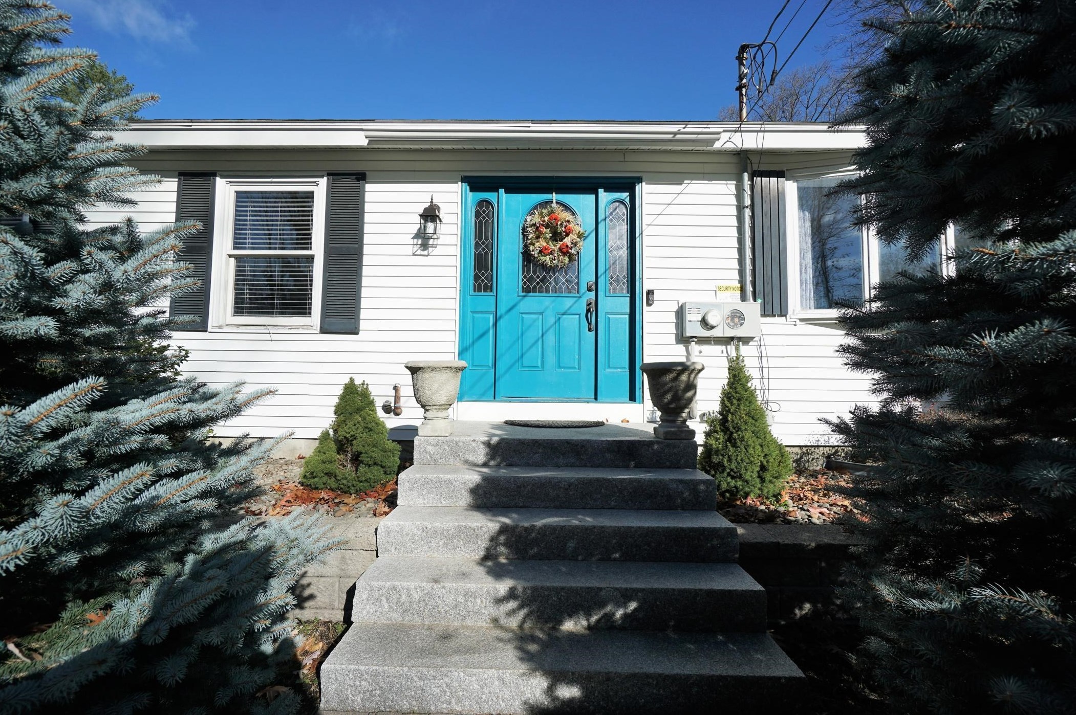 4 Old Derry Rd, Londonderry, NH 03053