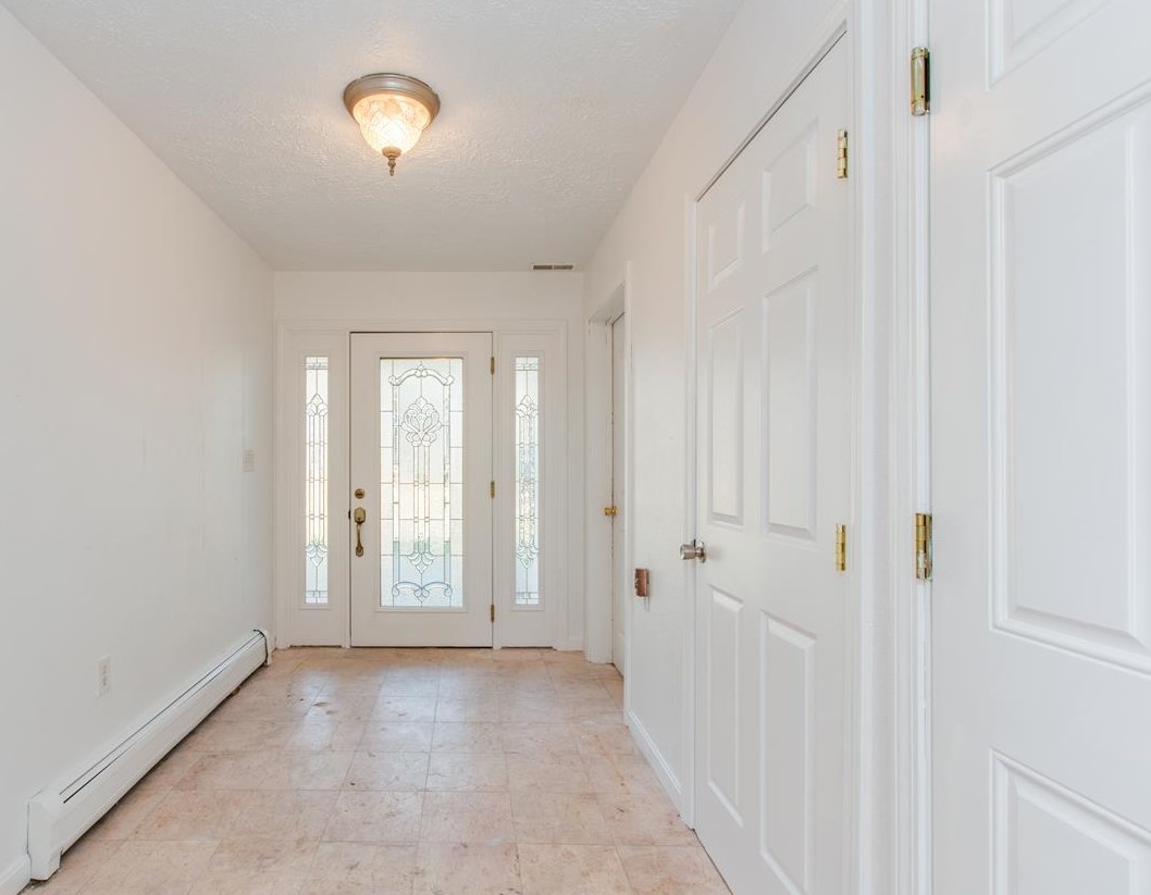 44 Longhill Rd, Raymond, NH 03077