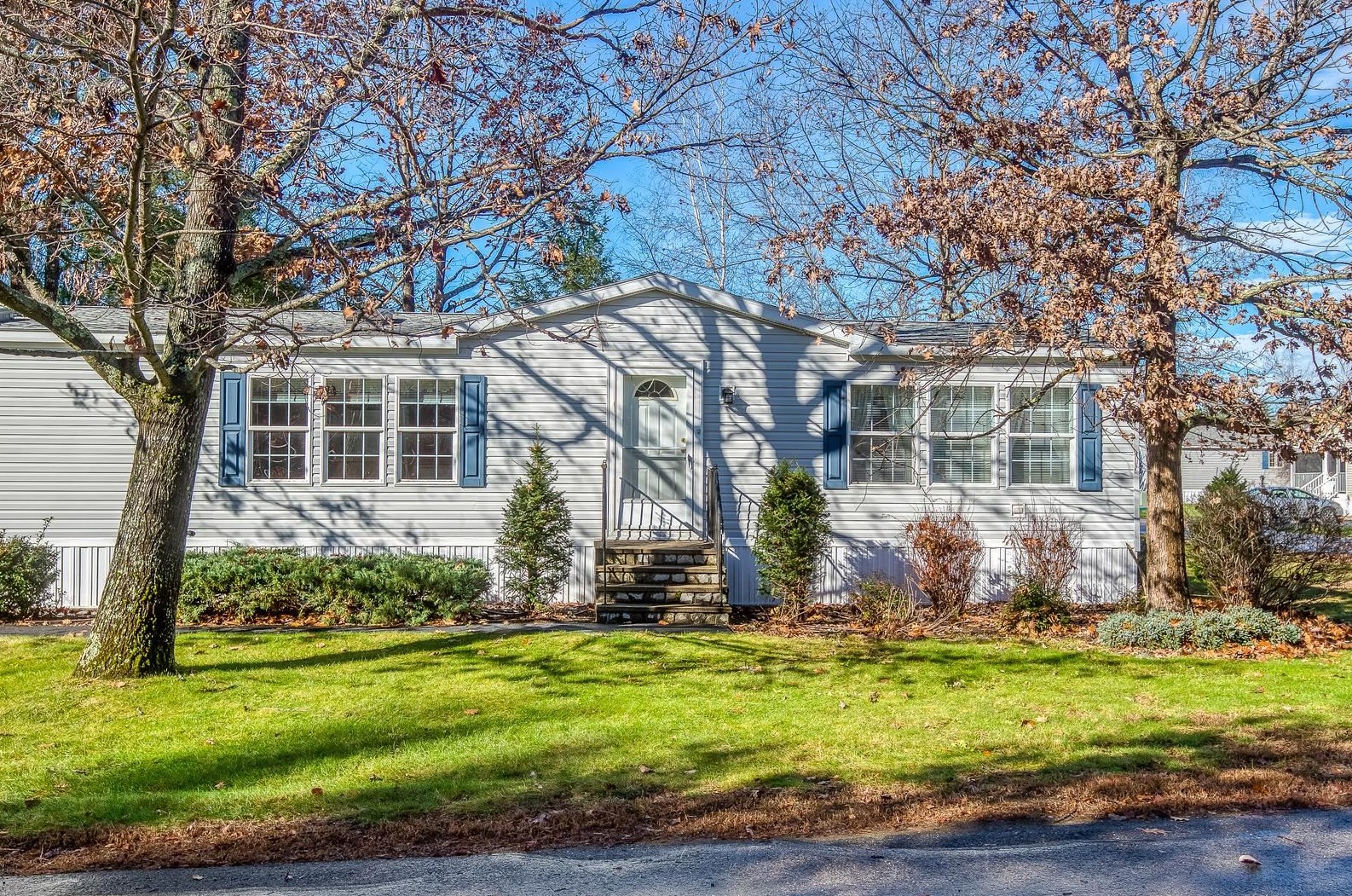 31 Watercress Dr, Rochester, NH 03868