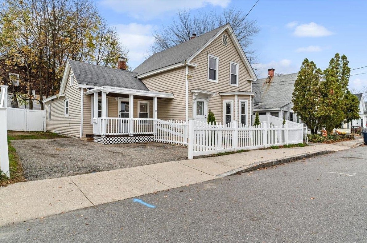 13 Wilder St, Nashua, NH 03060