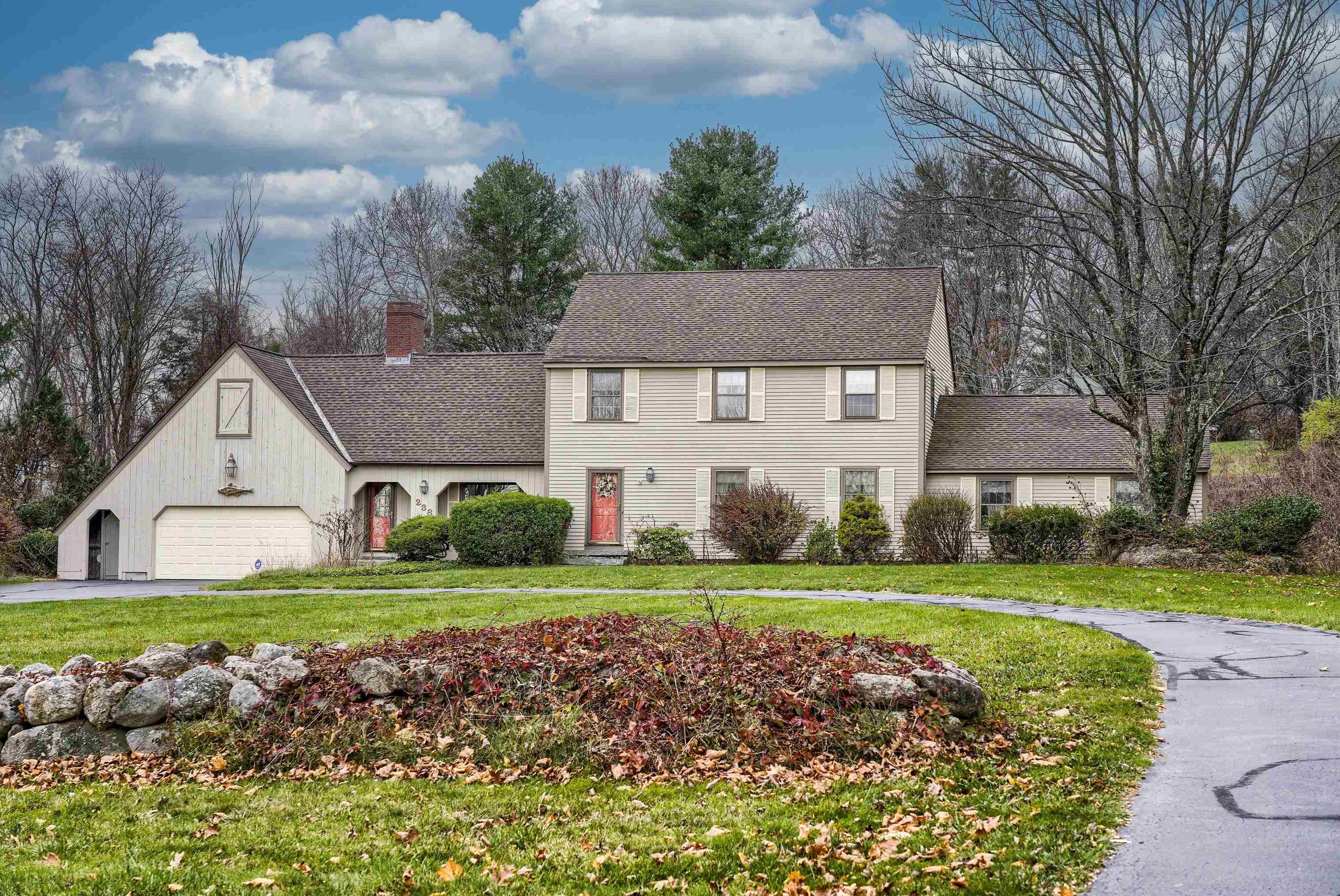 238 Joppa Hill Rd, Manchester, NH 03110-4207