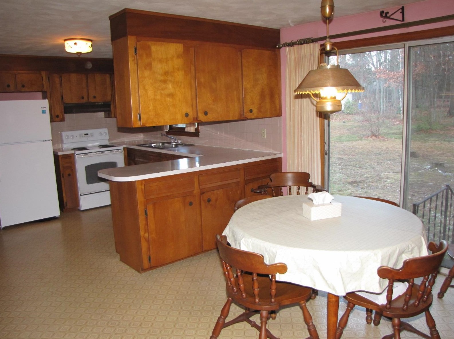 236 Hall St, Manchester NH 03103-3956 exterior