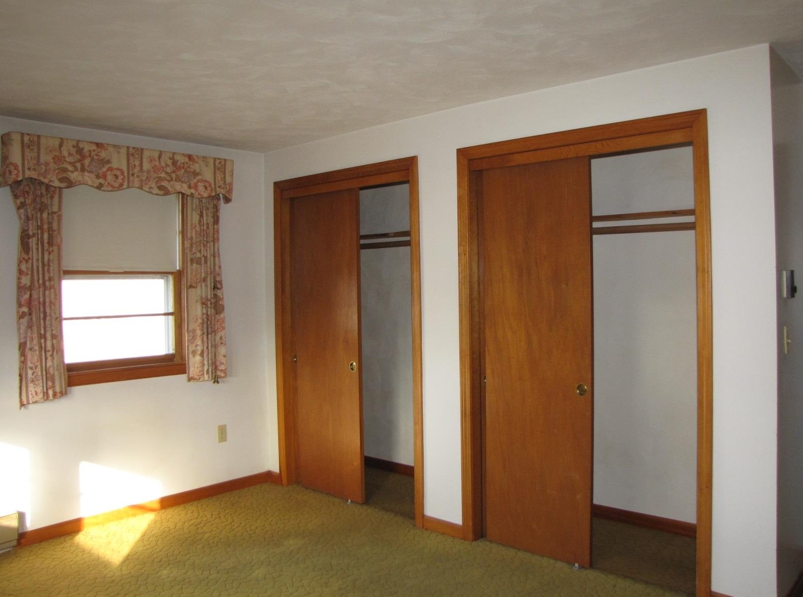 236 Hall St, Manchester NH 03103-3956 exterior