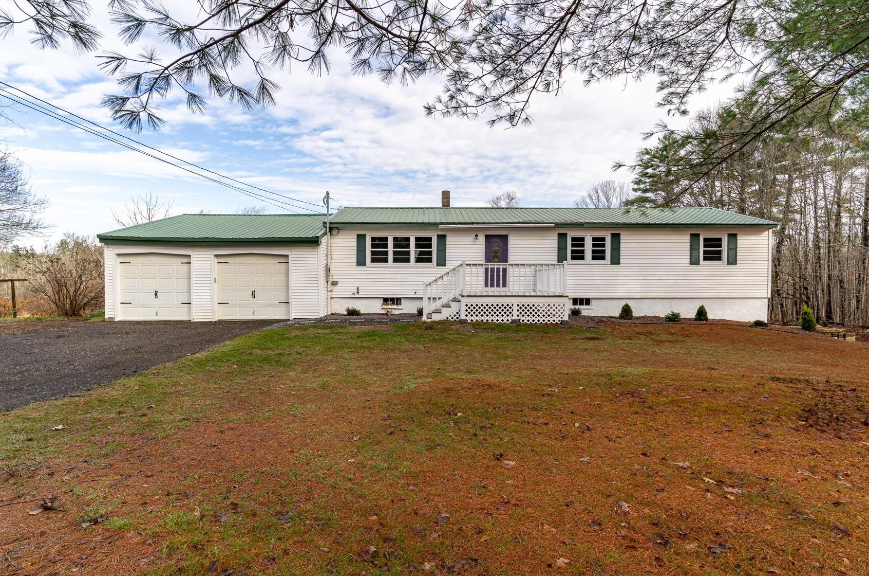 128 Ash Swamp Rd, Newmarket, NH 03857