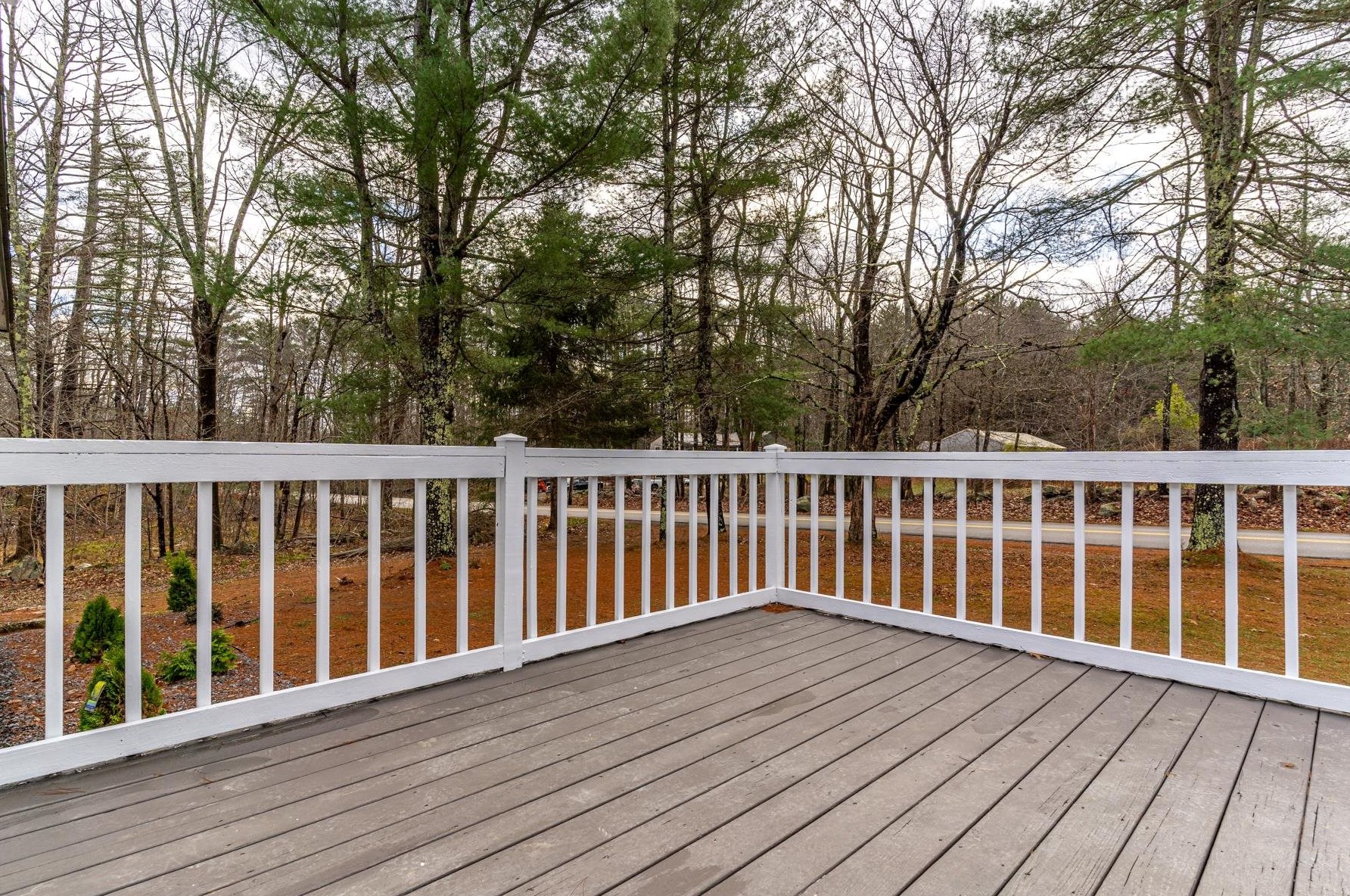 128 Ash Swamp Rd, Newmarket NH  03857-2070 exterior