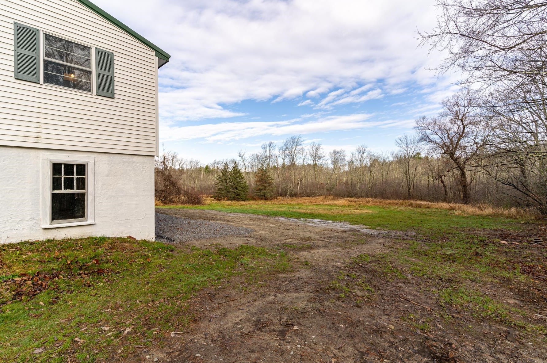 128 Ash Swamp Rd, Newmarket NH  03857-2070 exterior