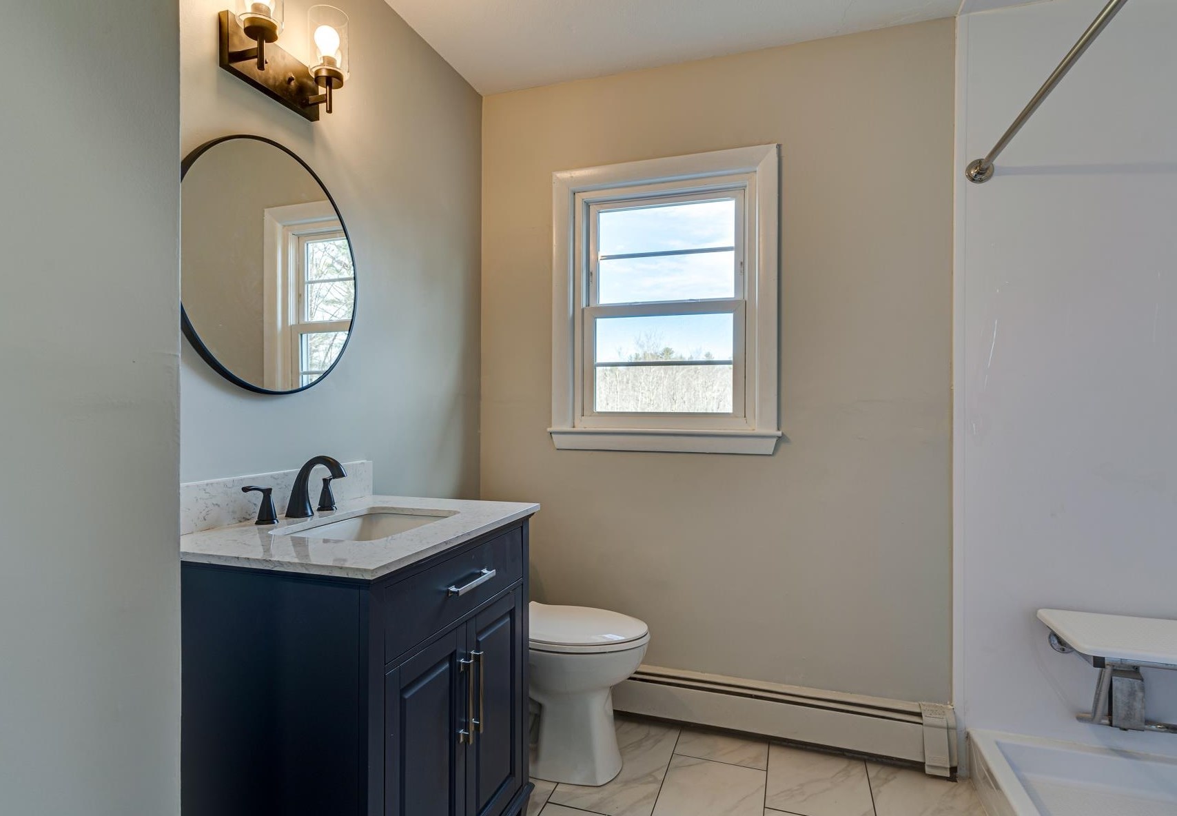 128 Ash Swamp Rd, Newmarket NH  03857-2070 exterior